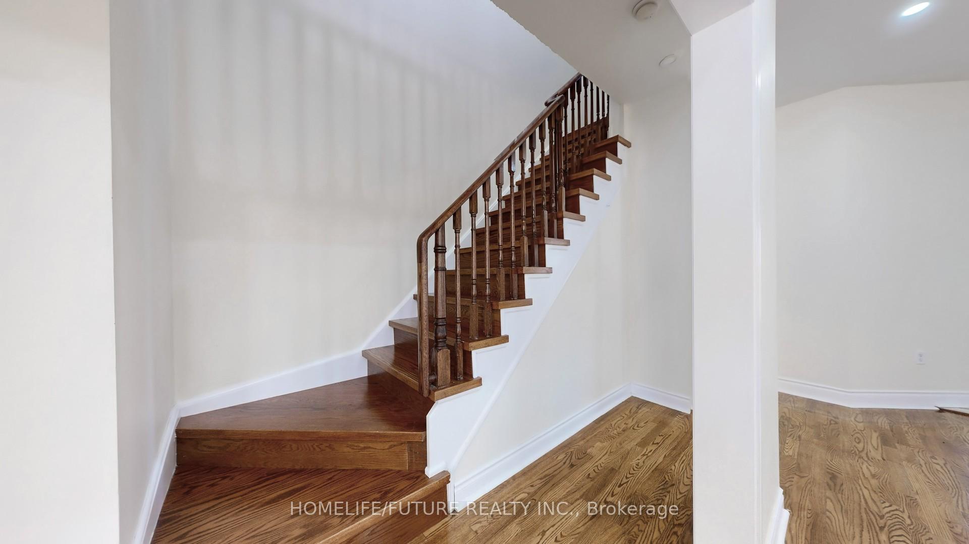 Photo 20 of 105 Lahore Crescent, Markham, Cedarwood — HOMEH