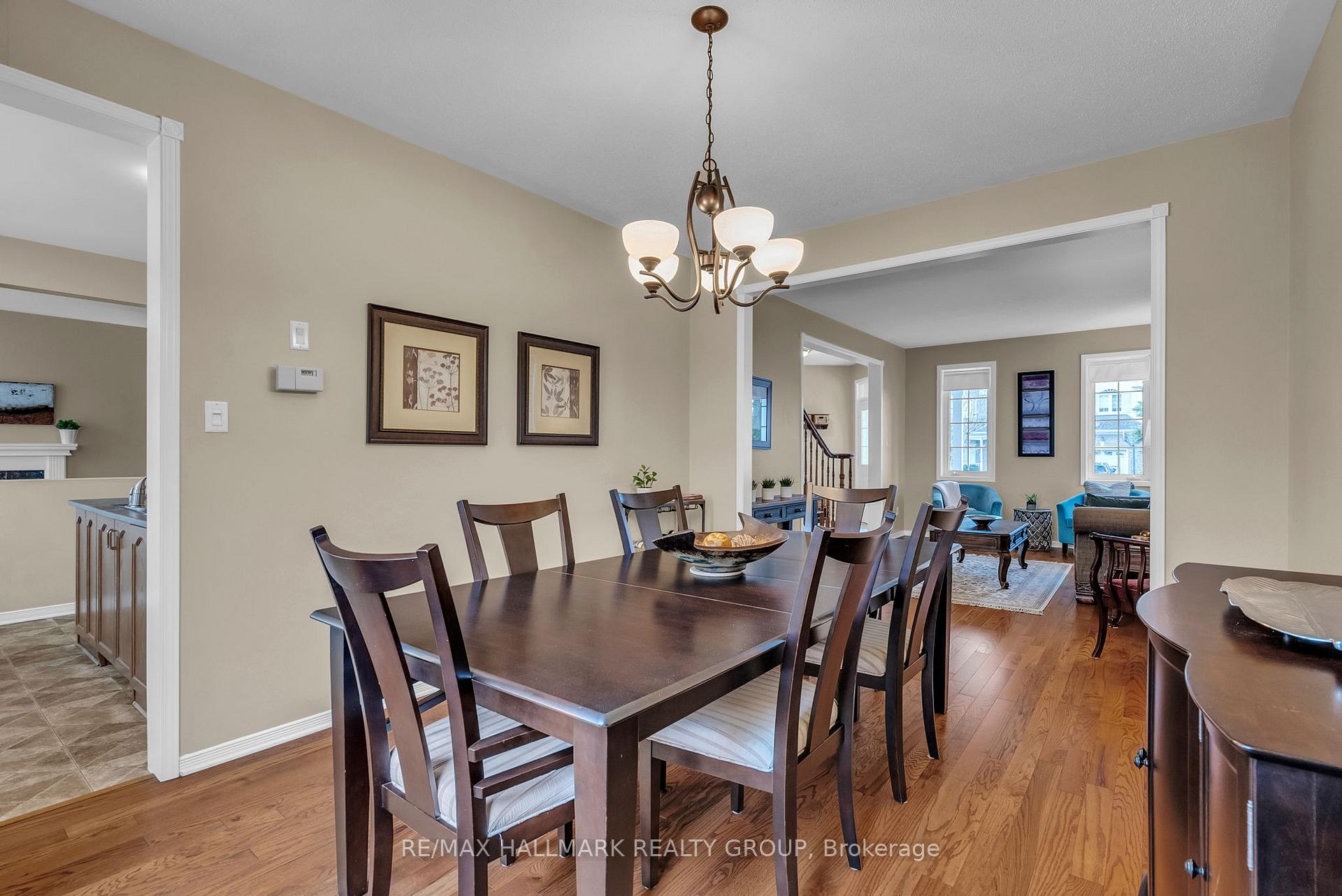 Photo 8 of 70 Insmill Crescent, Ottawa, Kanata - Kanata Lakes/Heritage Hills — HOMEH