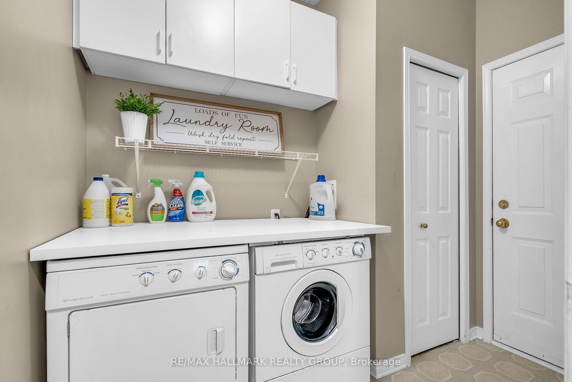 Photo 16 of 70 Insmill Crescent, Ottawa, Kanata - Kanata Lakes/Heritage Hills — HOMEH