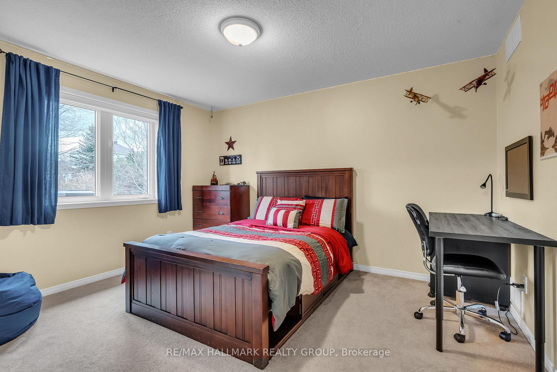 Photo 22 of 70 Insmill Crescent, Ottawa, Kanata - Kanata Lakes/Heritage Hills — HOMEH
