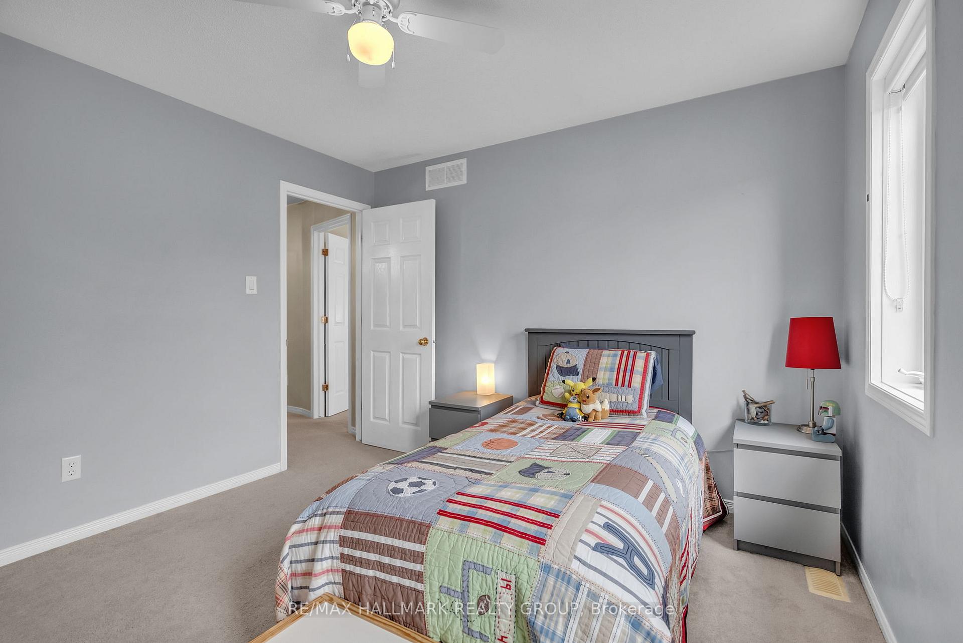 Photo 27 of 70 Insmill Crescent, Ottawa, Kanata - Kanata Lakes/Heritage Hills — HOMEH