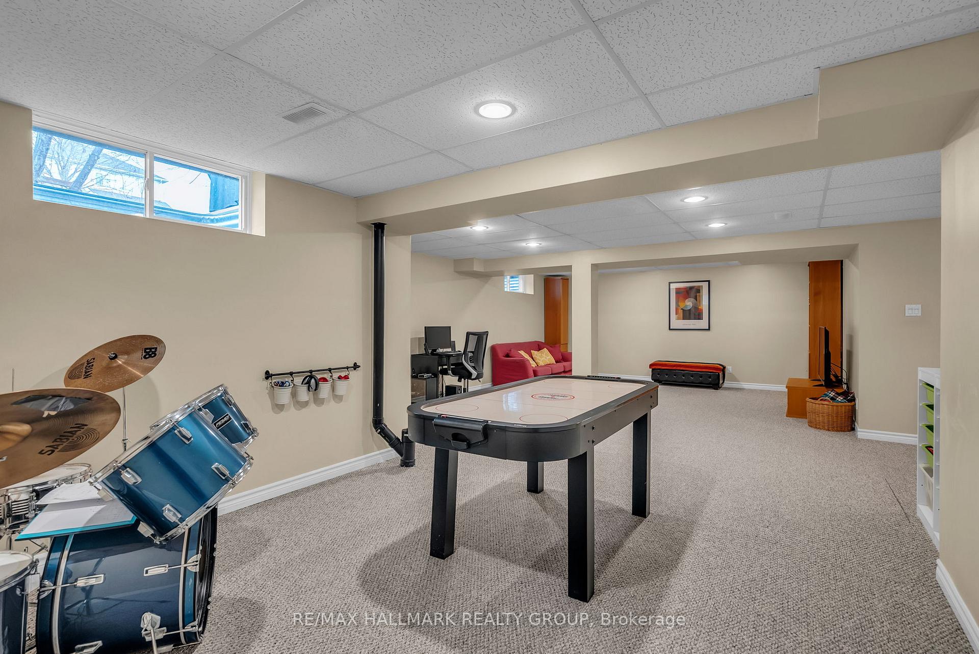 Photo 31 of 70 Insmill Crescent, Ottawa, Kanata - Kanata Lakes/Heritage Hills — HOMEH