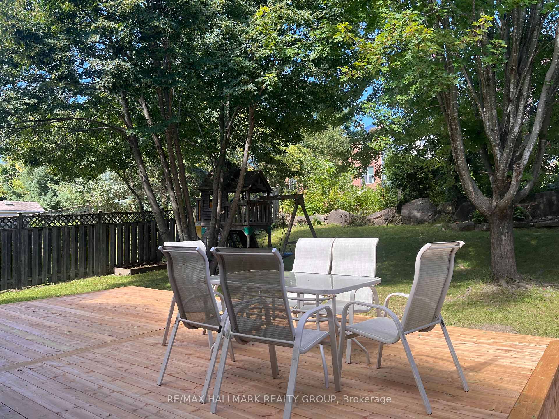 Photo 42 of 70 Insmill Crescent, Ottawa, Kanata - Kanata Lakes/Heritage Hills — HOMEH