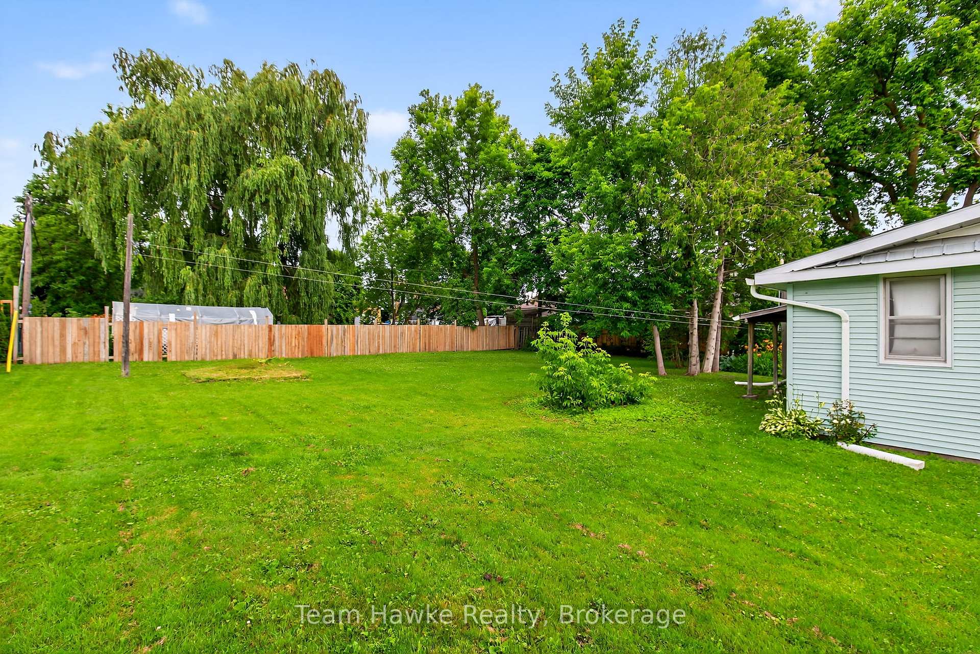 Photo 27 of 266 Barnett Avenue, Midland — HOMEH