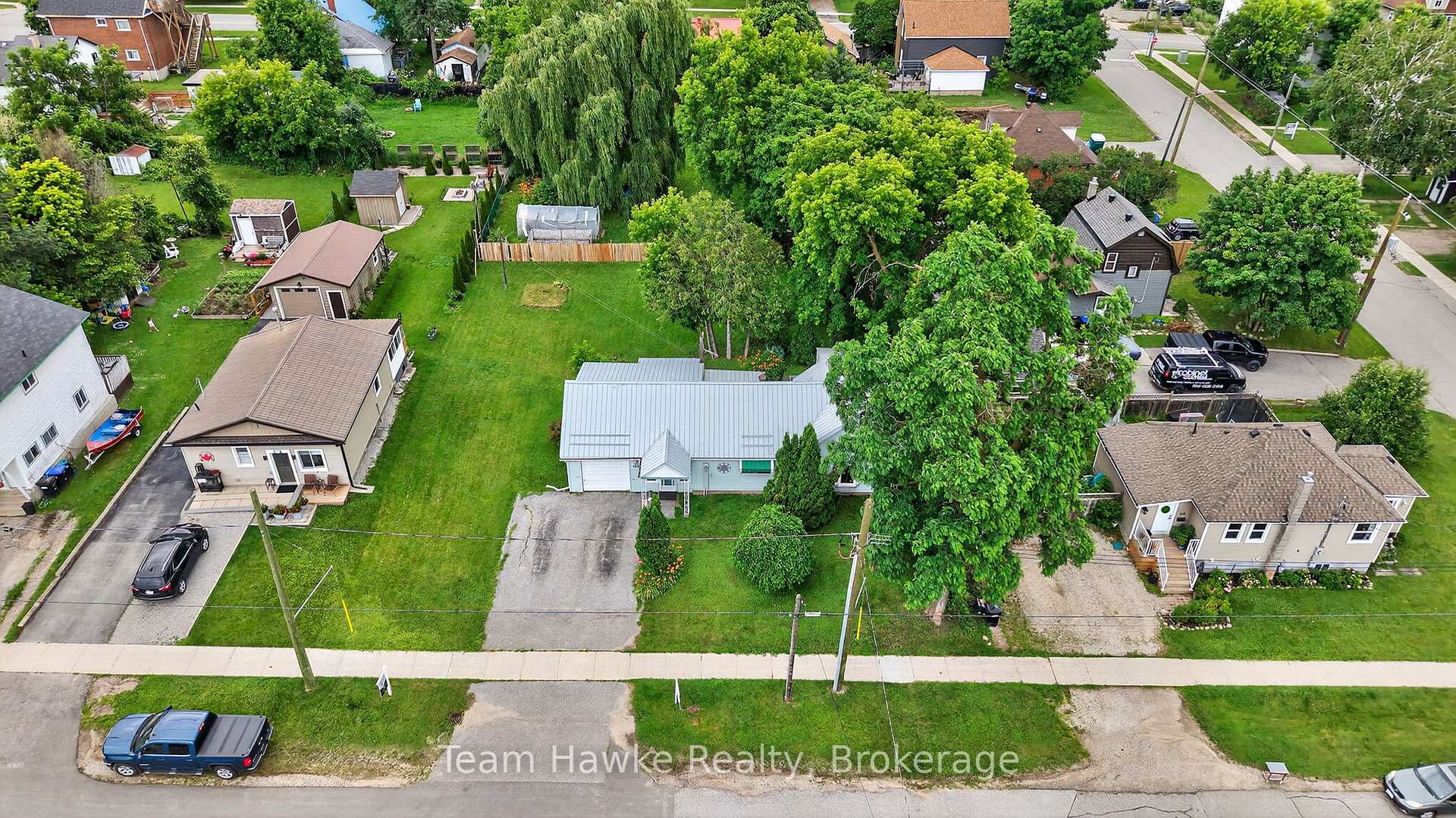 Photo 38 of 266 Barnett Avenue, Midland — HOMEH