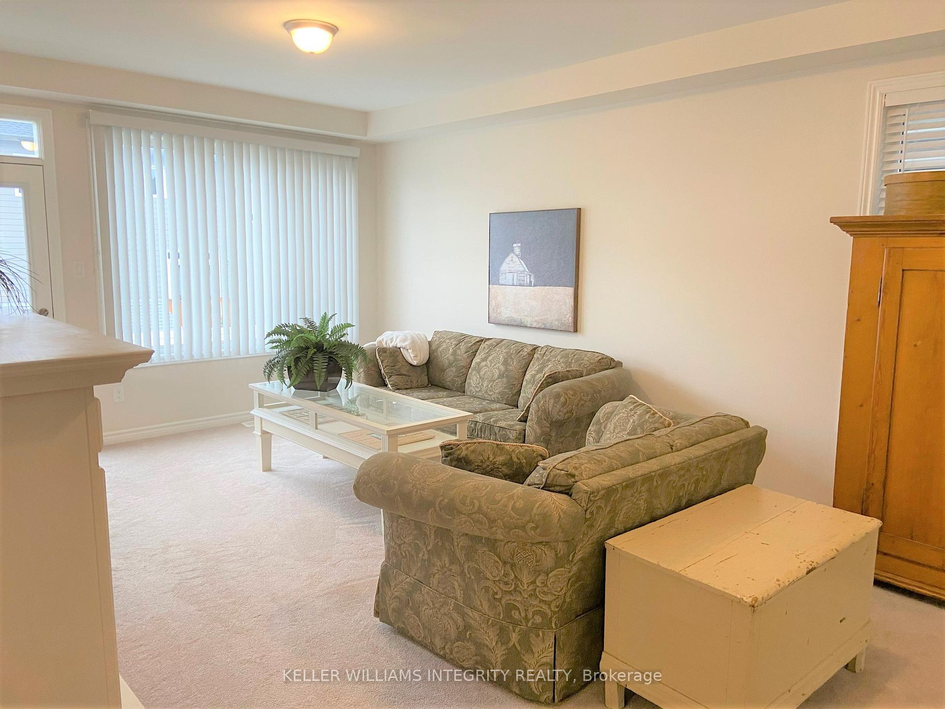 Photo 5 of 351 Rouncey Road, Ottawa, Kanata - Emerald Meadows/Trailwest — HOMEH