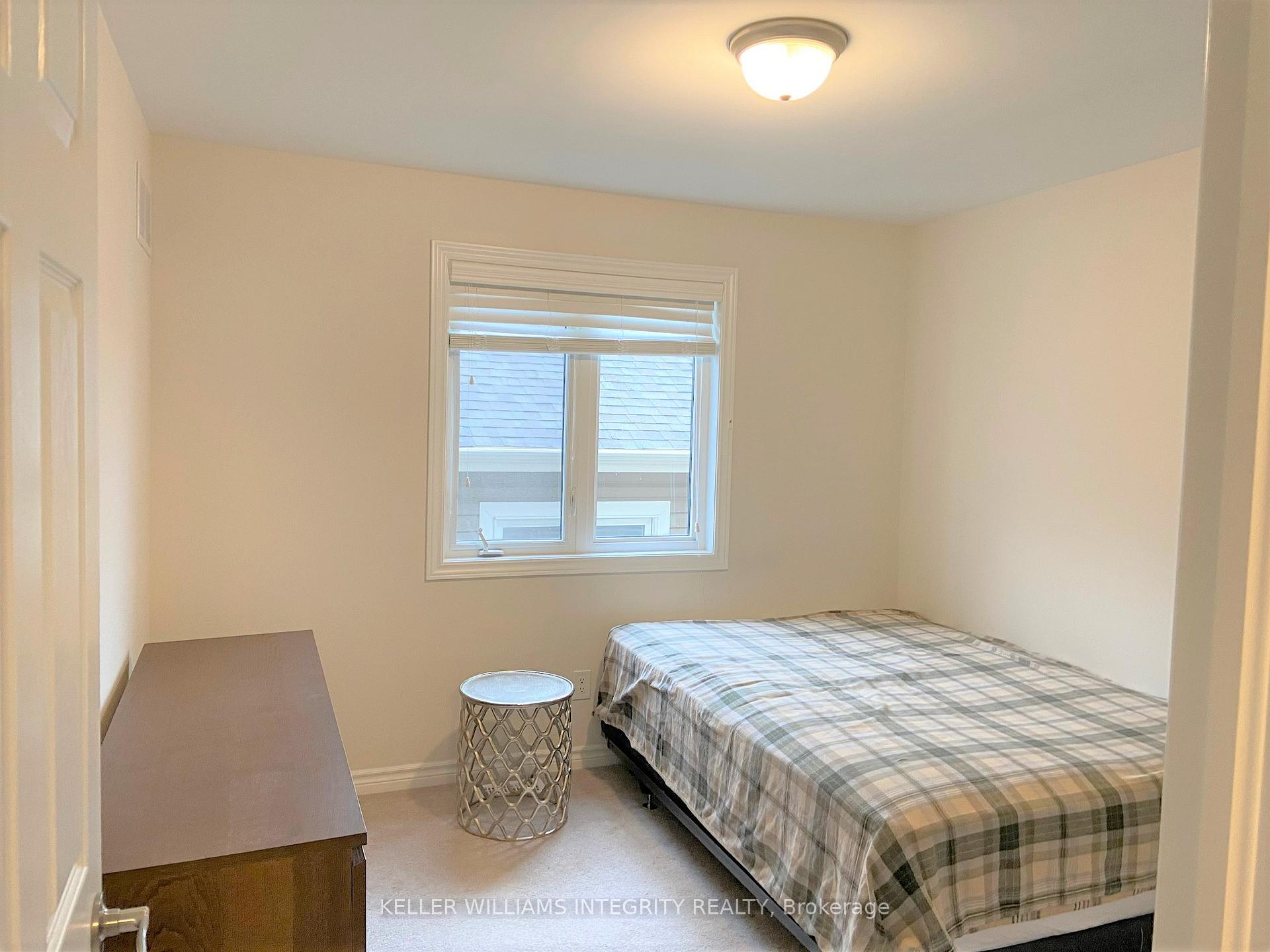 Photo 9 of 351 Rouncey Road, Ottawa, Kanata - Emerald Meadows/Trailwest — HOMEH