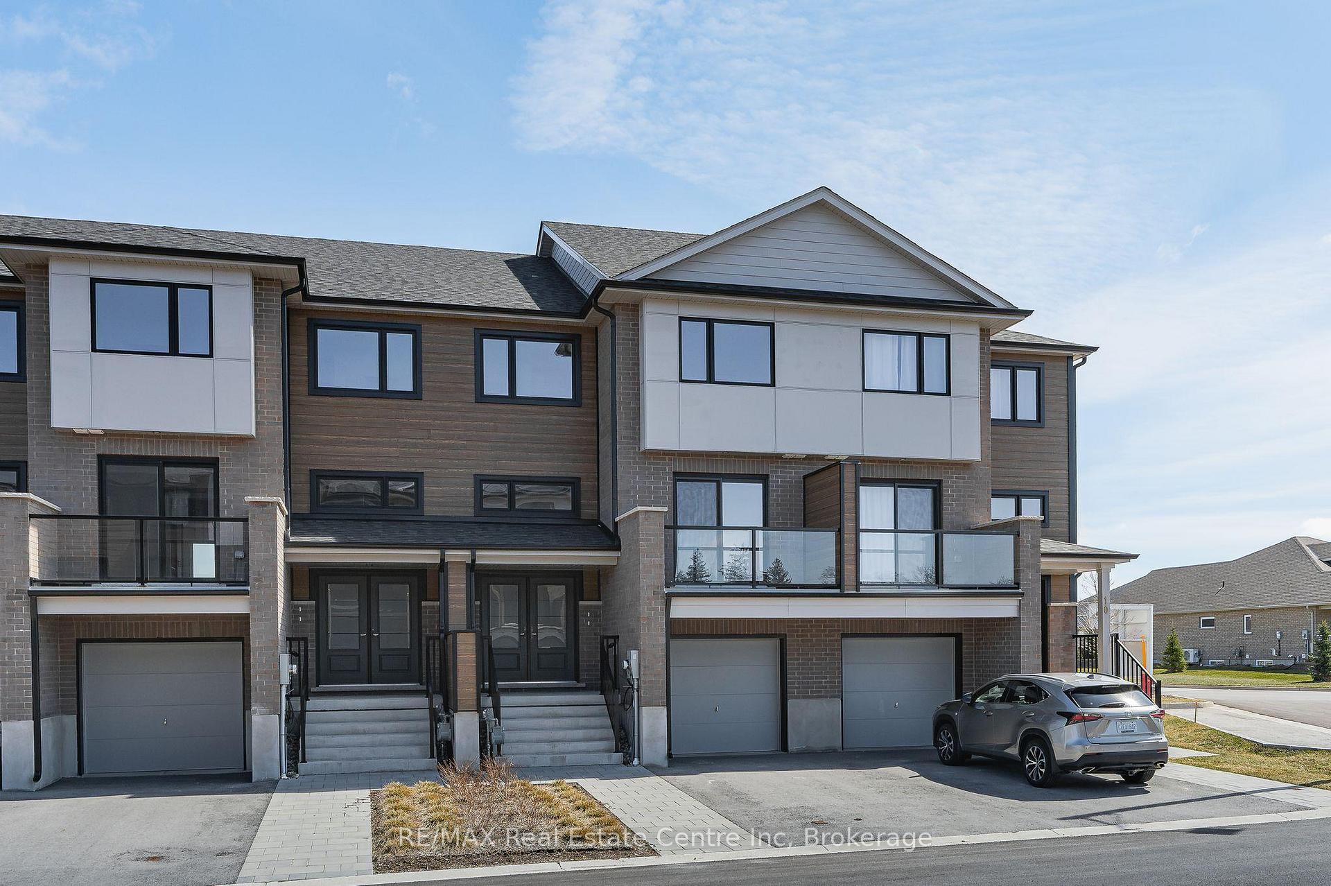 Front of Unit 9, 182 Bridge Crescent