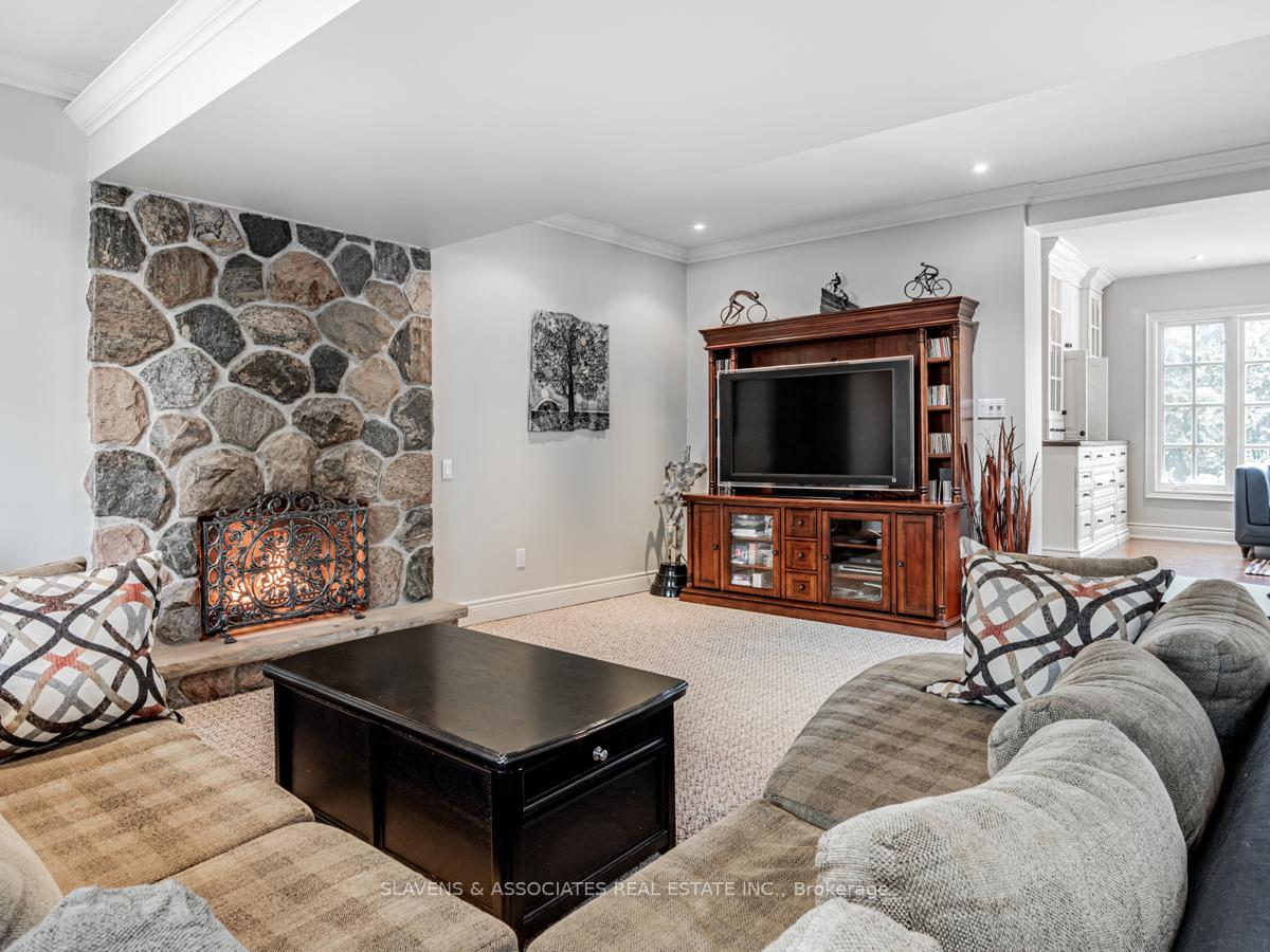 Photo 5 of 18 Hammok Crescent, Markham, Bayview Glen — HOMEH