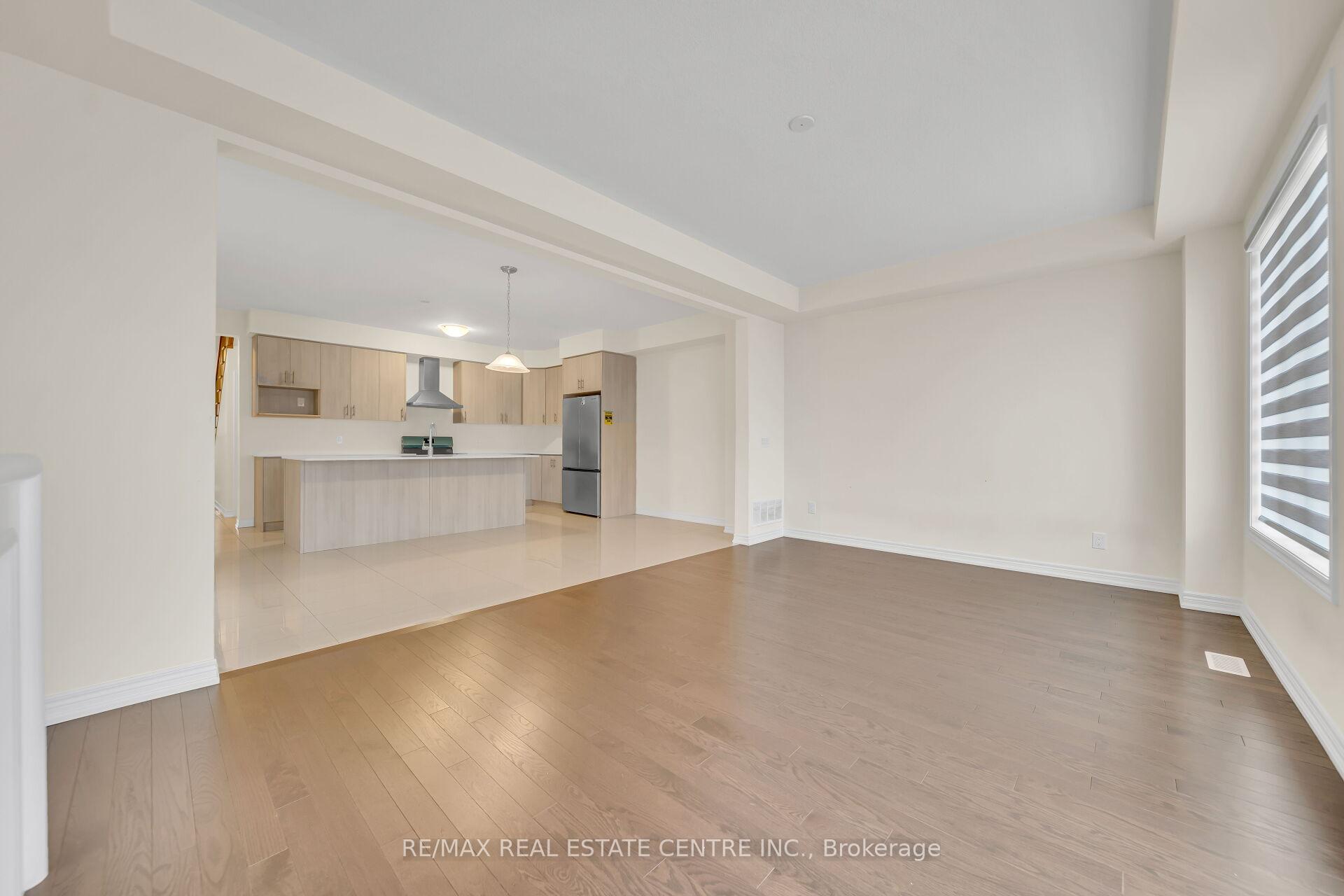Photo 10 of 200 Broadacre Drive, Kitchener — HOMEH