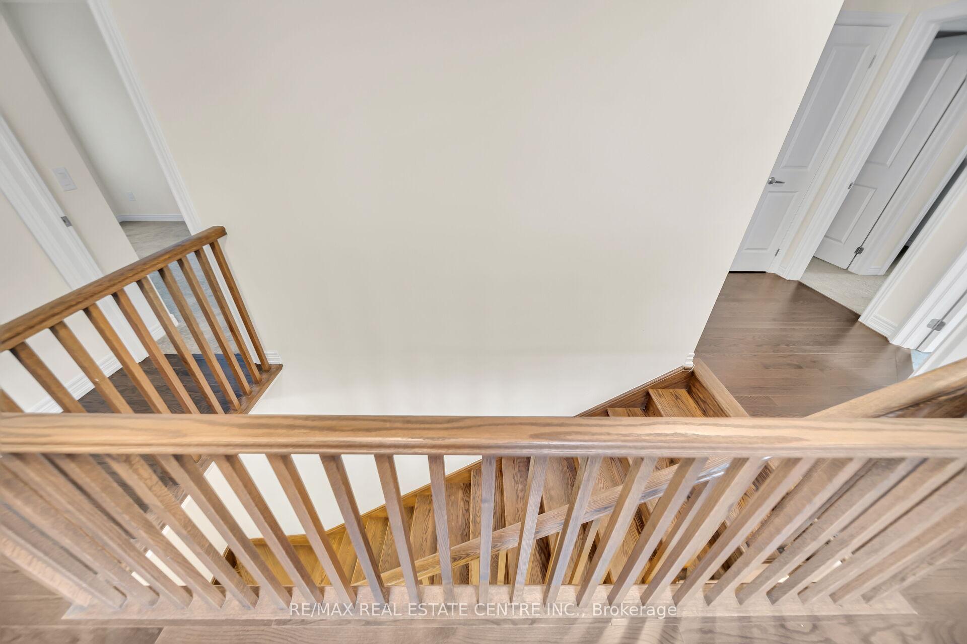 Photo 21 of 200 Broadacre Drive, Kitchener — HOMEH