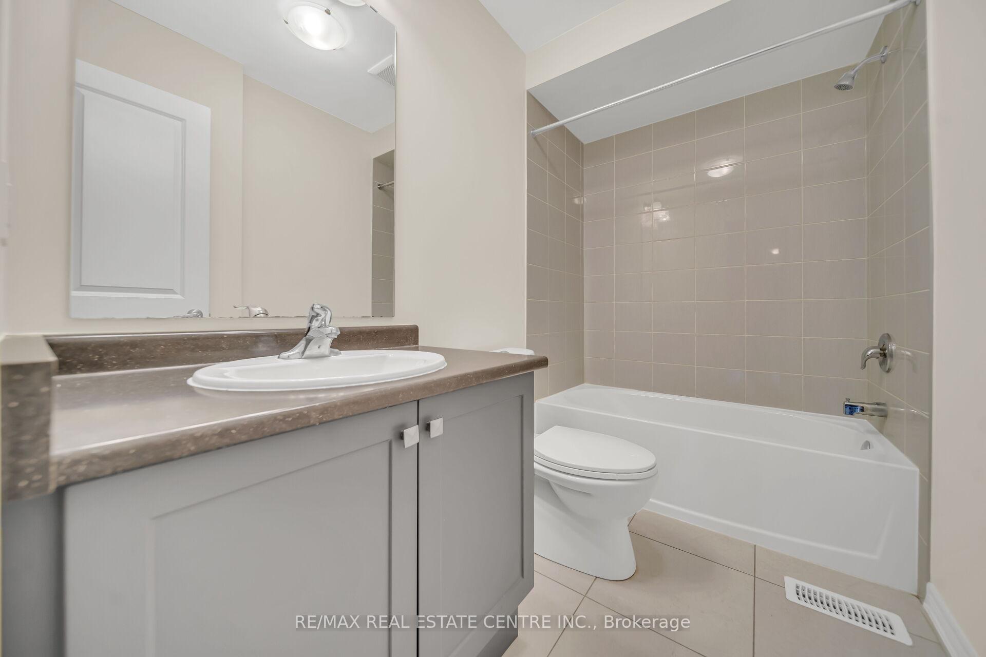 Photo 28 of 200 Broadacre Drive, Kitchener — HOMEH