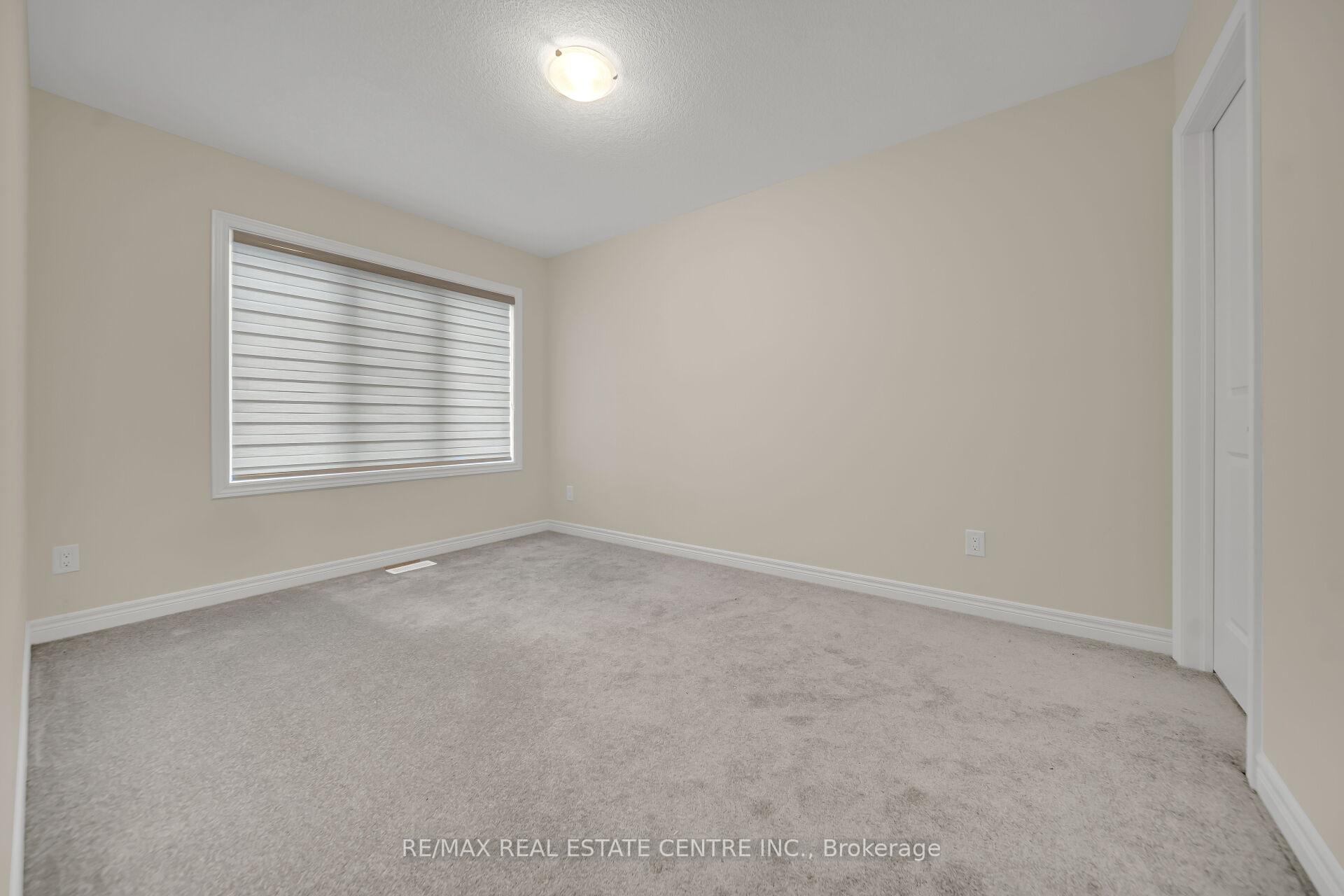Photo 30 of 200 Broadacre Drive, Kitchener — HOMEH
