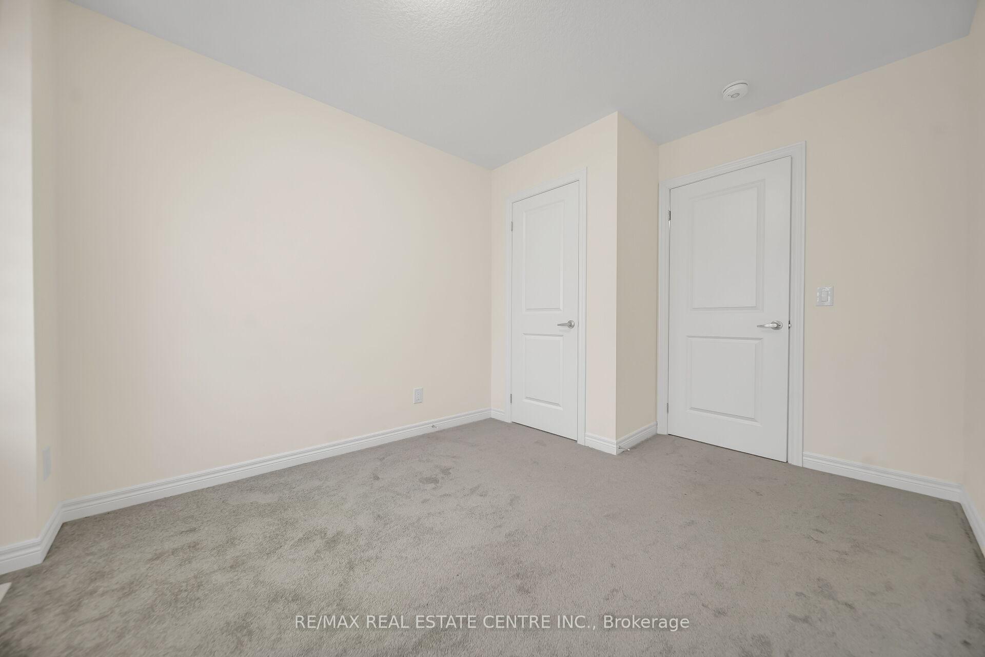 Photo 33 of 200 Broadacre Drive, Kitchener — HOMEH