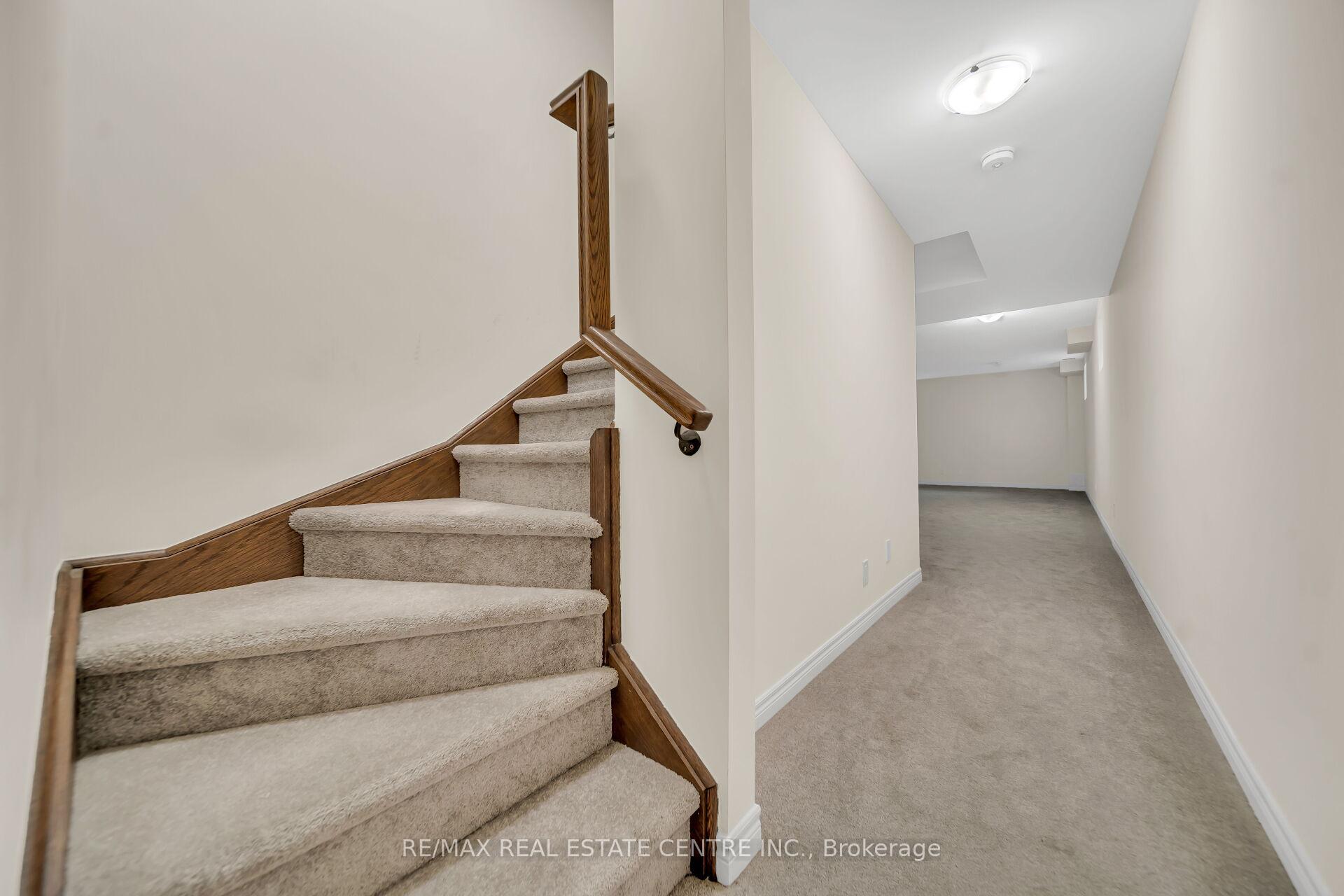Photo 34 of 200 Broadacre Drive, Kitchener — HOMEH
