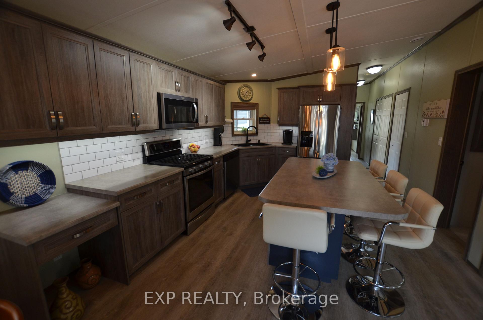 Photo 17 of Unit 103, 22790 Amiens Road, Middlesex Centre, Rural Middlesex Centre — HOMEH