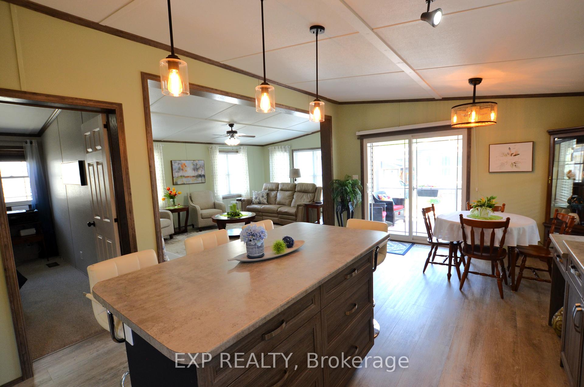 Photo 18 of Unit 103, 22790 Amiens Road, Middlesex Centre, Rural Middlesex Centre — HOMEH