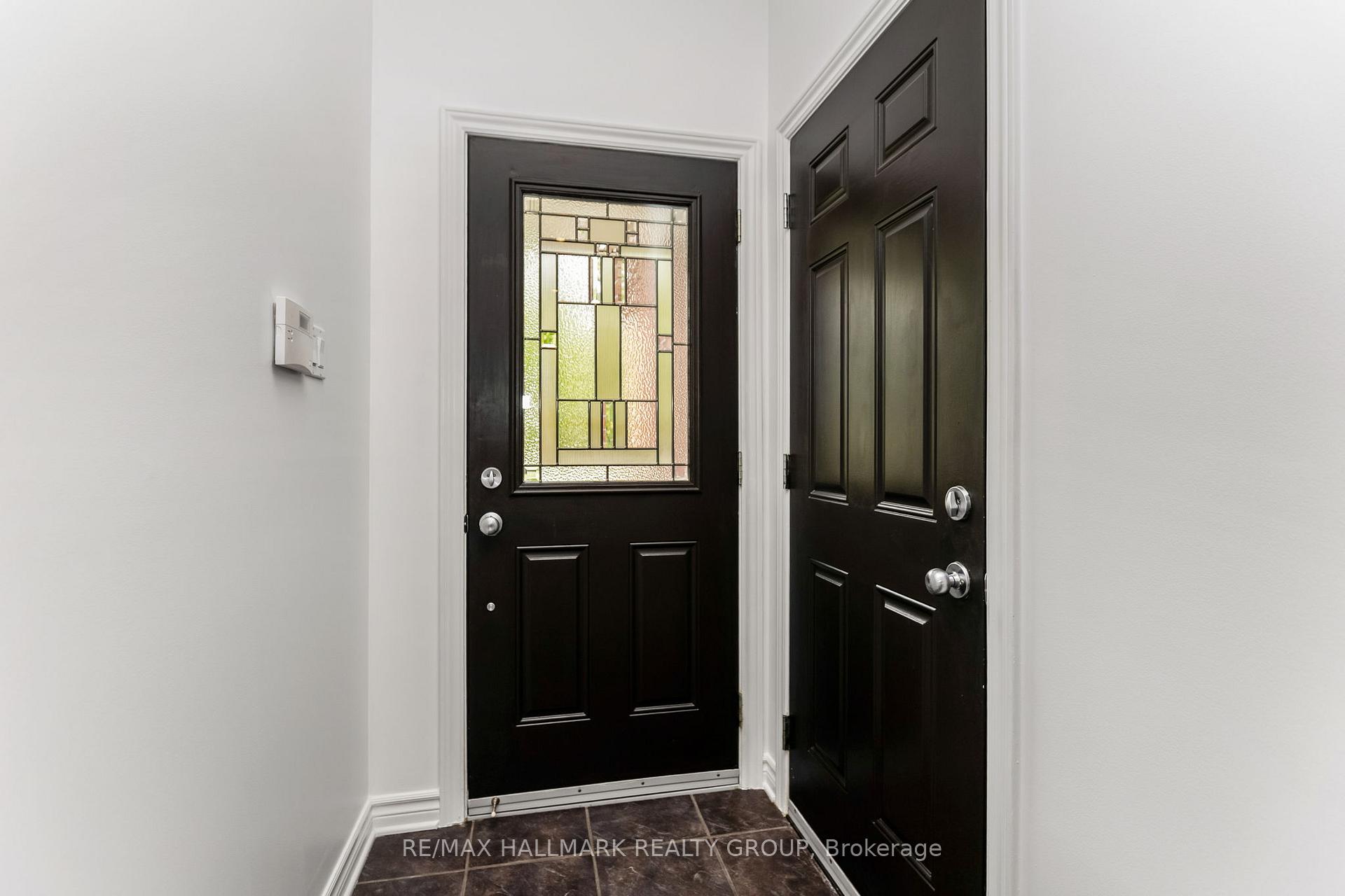 Photo 4 of 59 Brady Avenue, Ottawa, Kanata - Morgan's Grant/South March — HOMEH