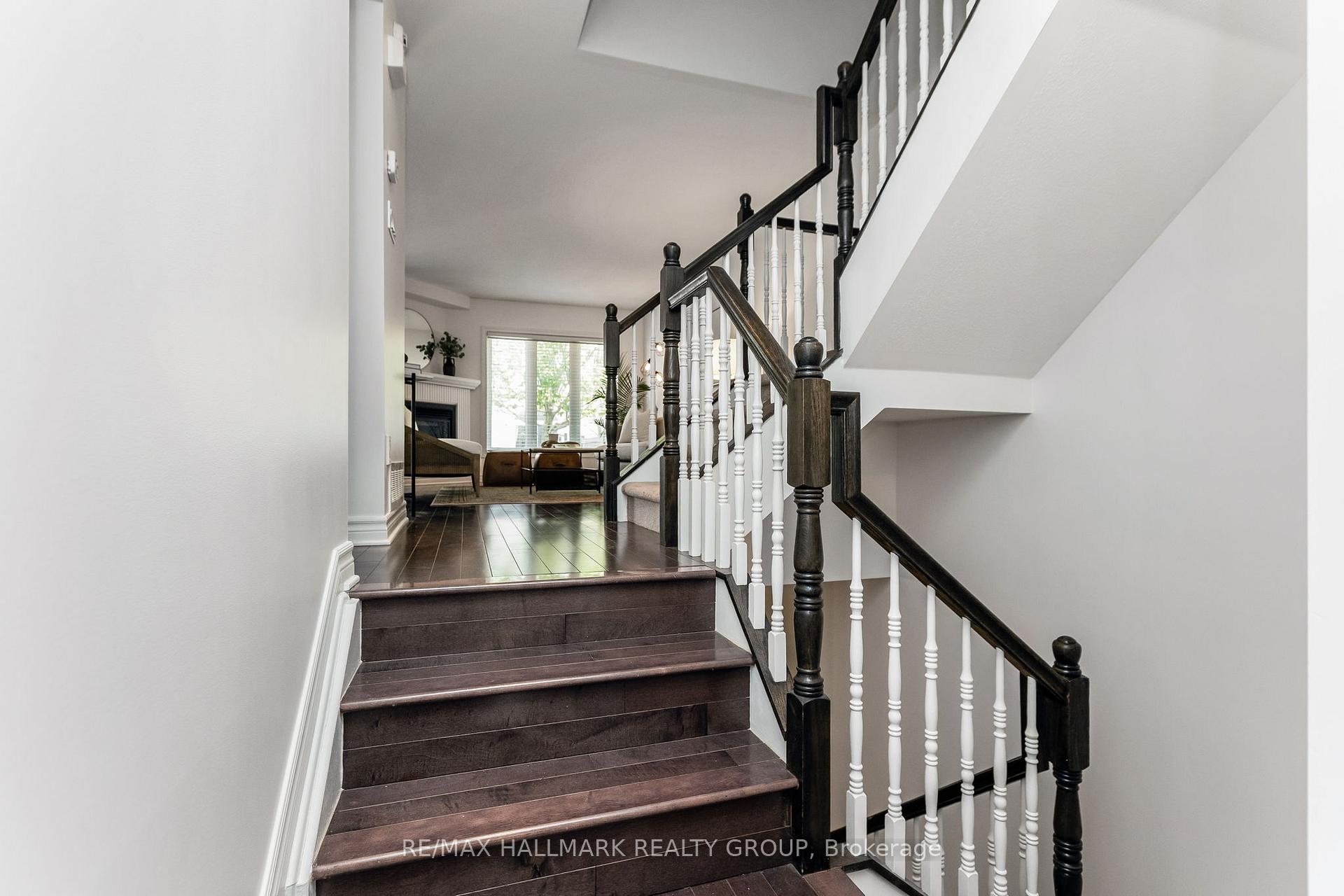 Photo 7 of 59 Brady Avenue, Ottawa, Kanata - Morgan's Grant/South March — HOMEH
