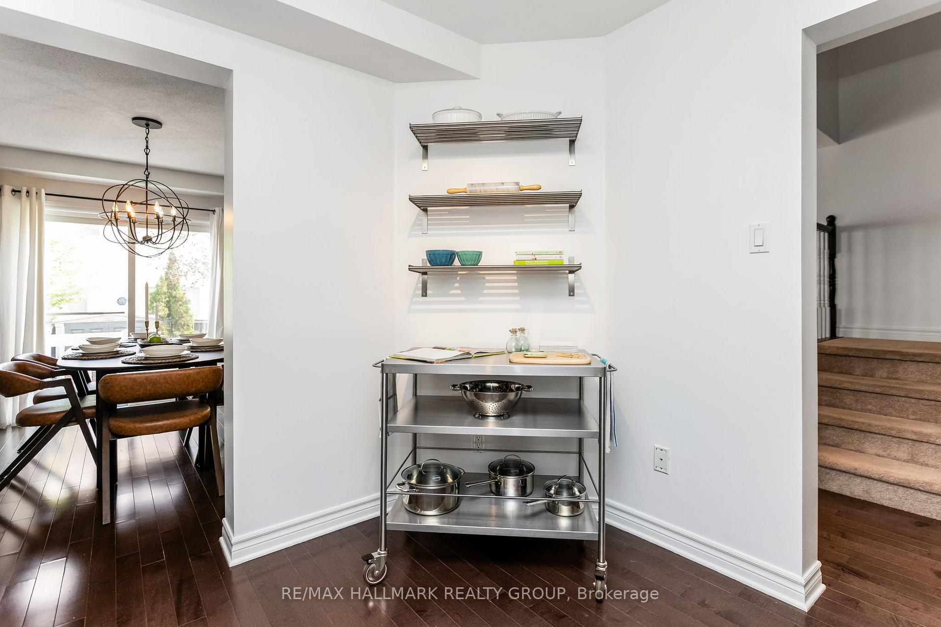 Photo 14 of 59 Brady Avenue, Ottawa, Kanata - Morgan's Grant/South March — HOMEH