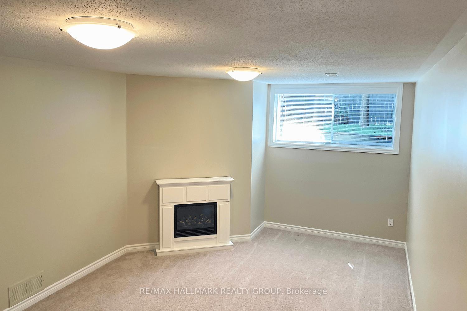 Photo 26 of 59 Brady Avenue, Ottawa, Kanata - Morgan's Grant/South March — HOMEH