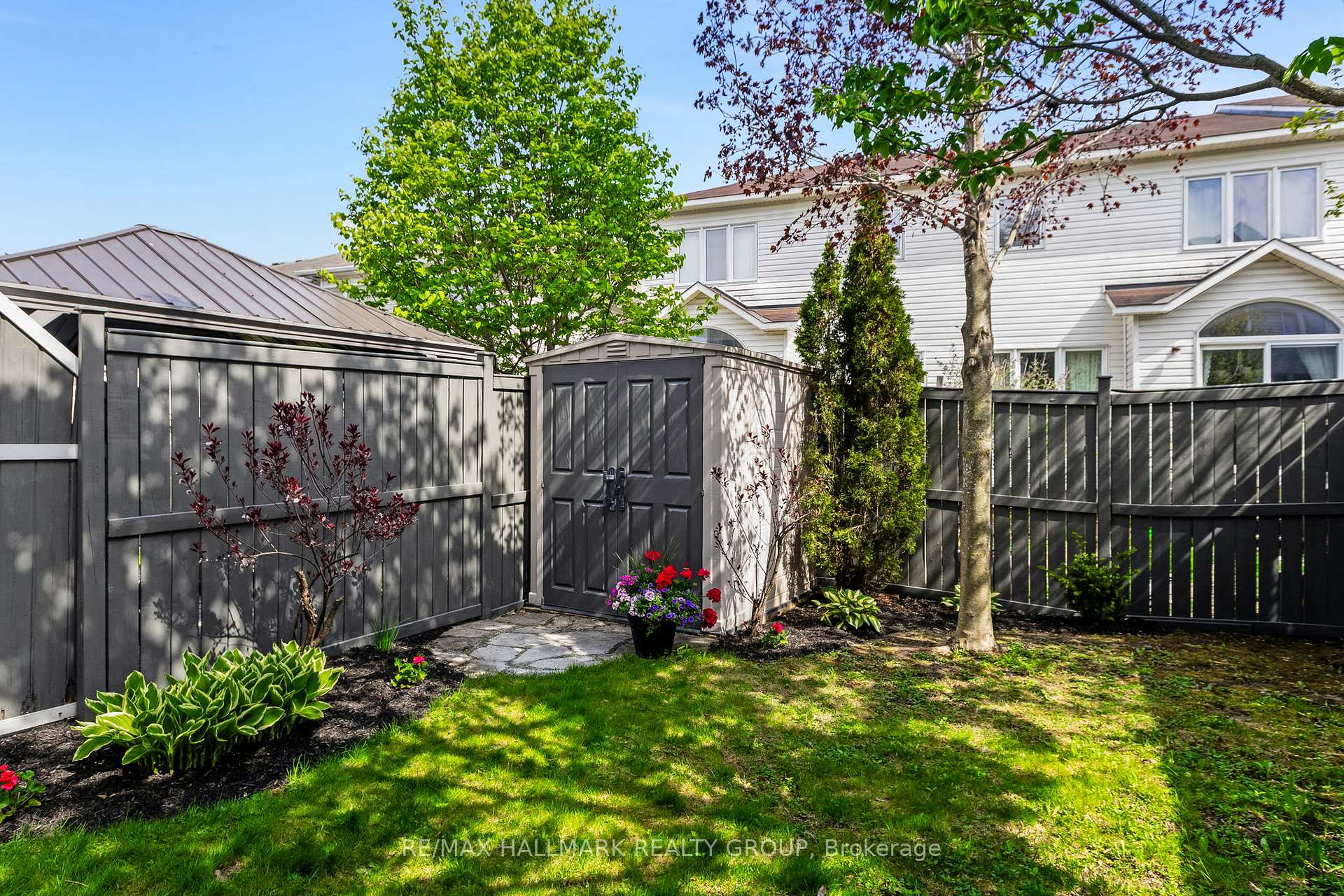 Photo 31 of 59 Brady Avenue, Ottawa, Kanata - Morgan's Grant/South March — HOMEH