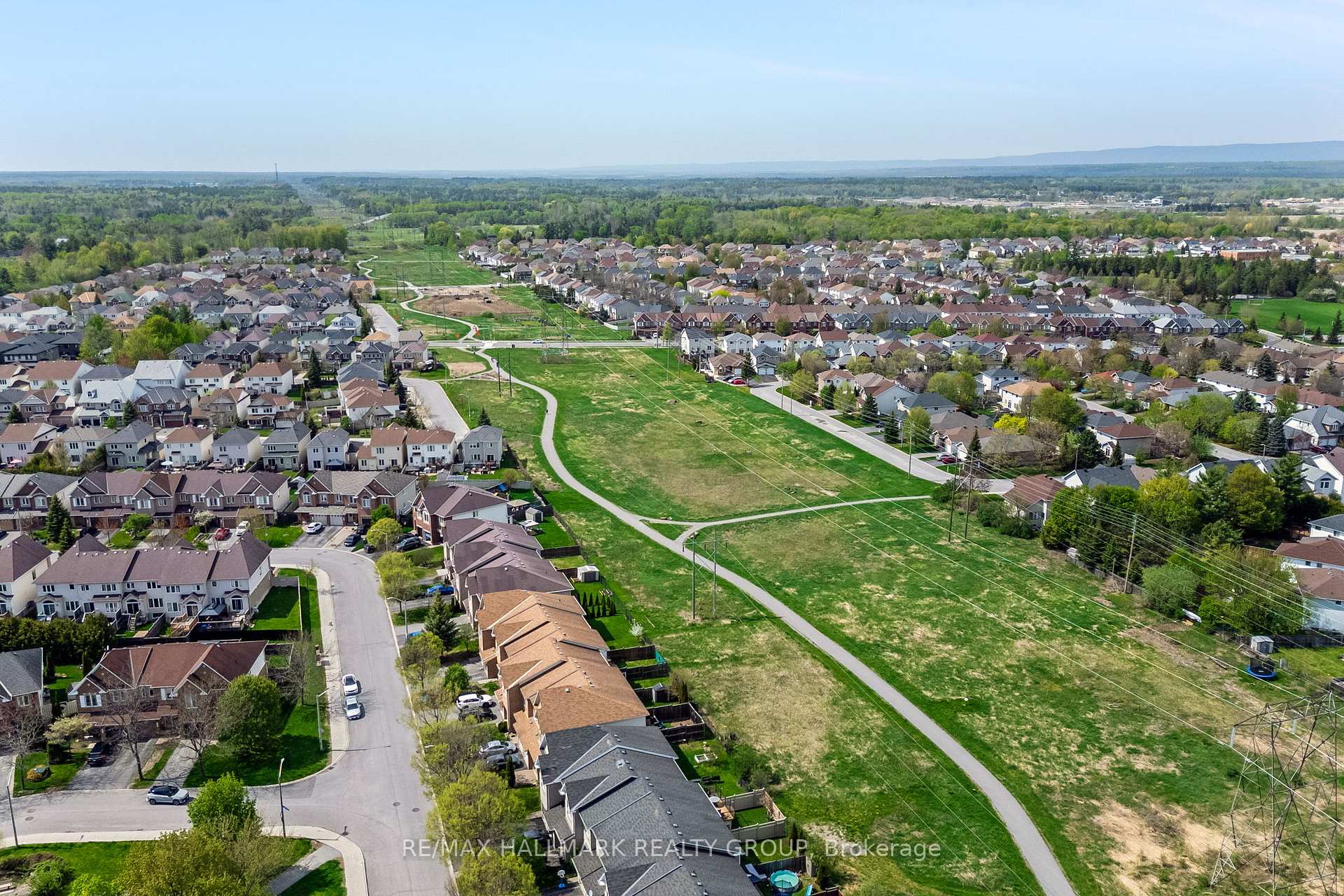 Photo 36 of 59 Brady Avenue, Ottawa, Kanata - Morgan's Grant/South March — HOMEH
