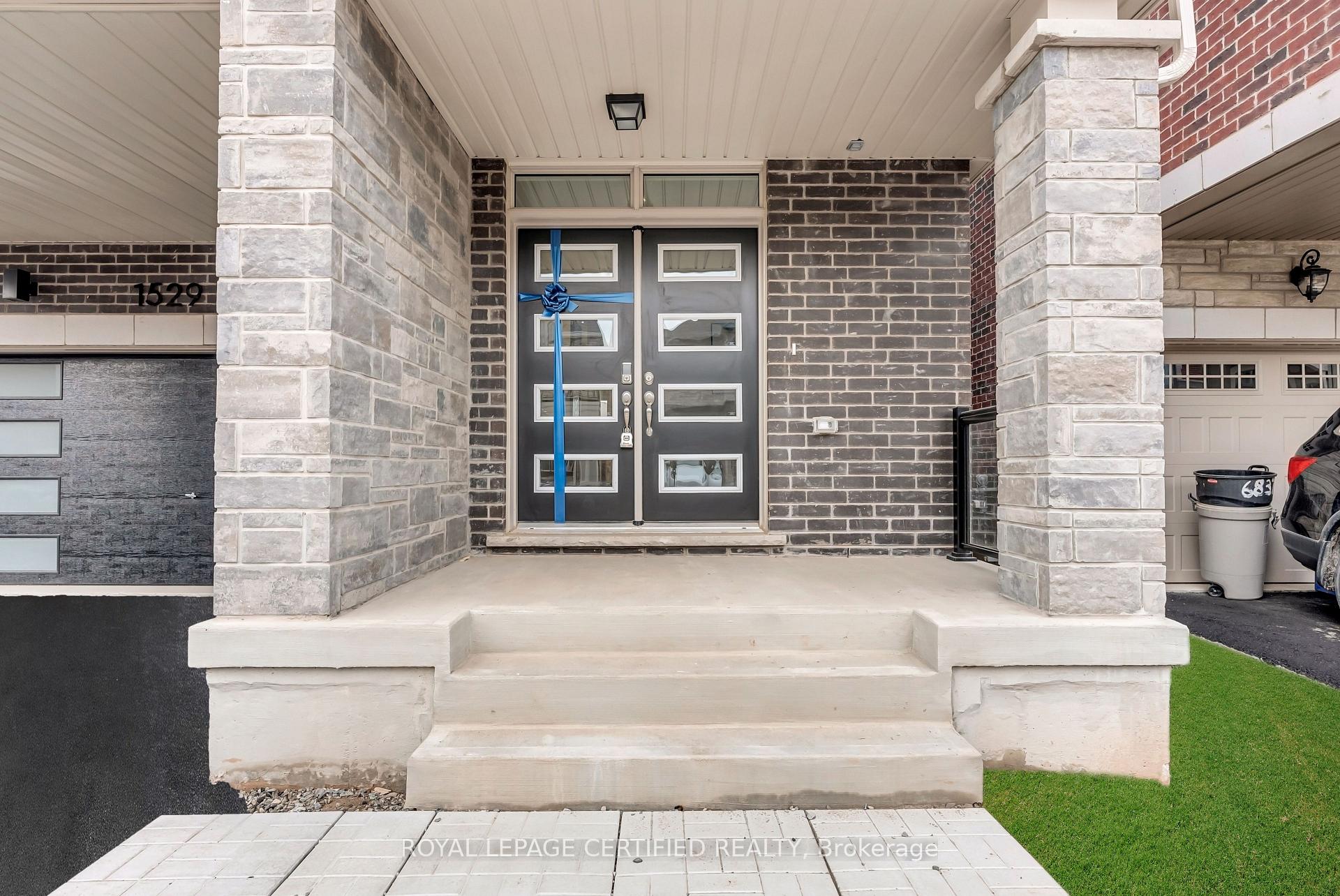 Photo 4 of 1529 Rothbury Crescent, Milton, Bowes — HOMEH