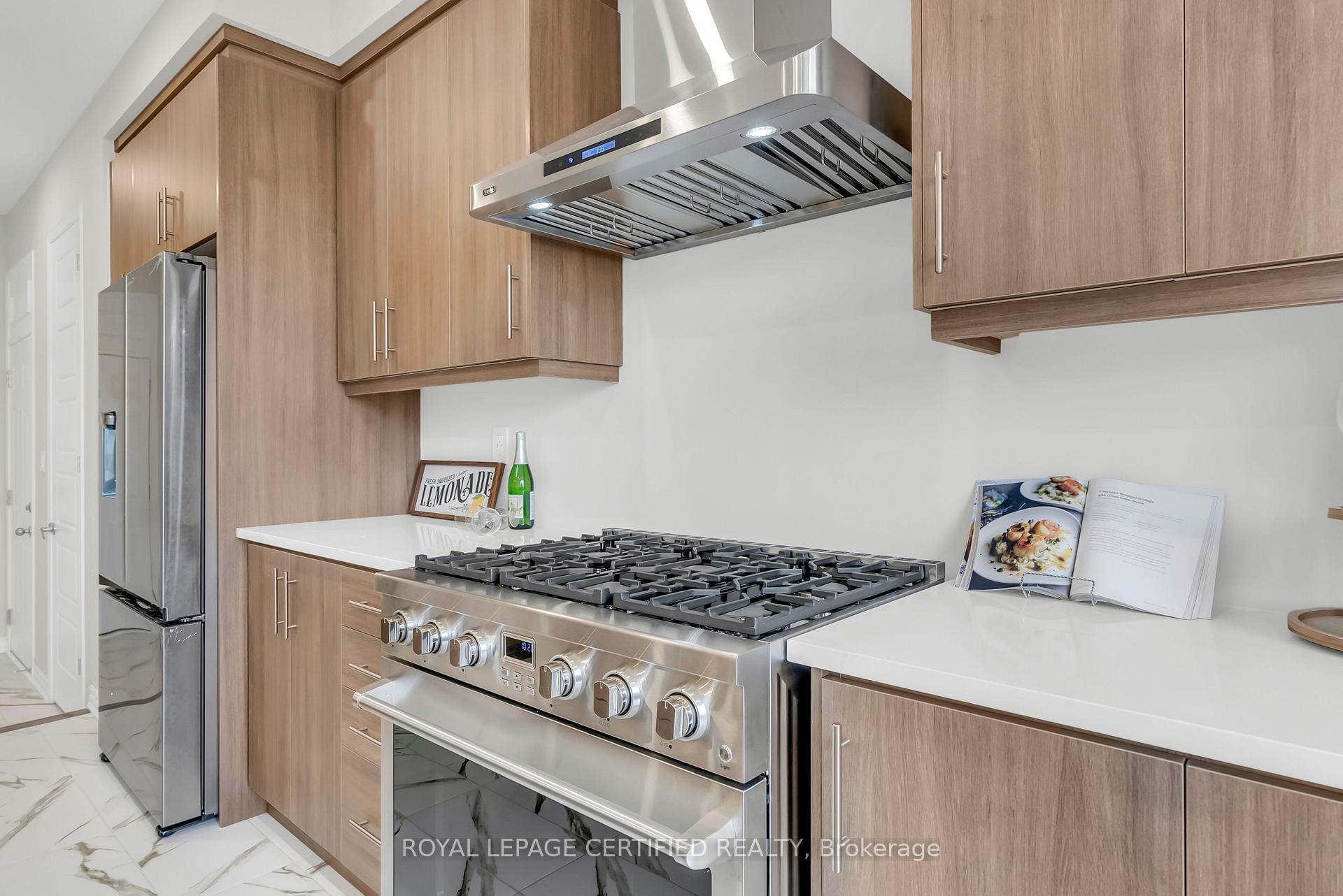 Photo 14 of 1529 Rothbury Crescent, Milton, Bowes — HOMEH