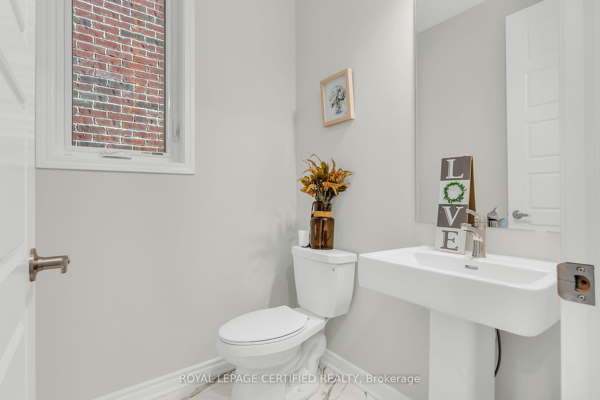 Photo 20 of 1529 Rothbury Crescent, Milton, Bowes — HOMEH