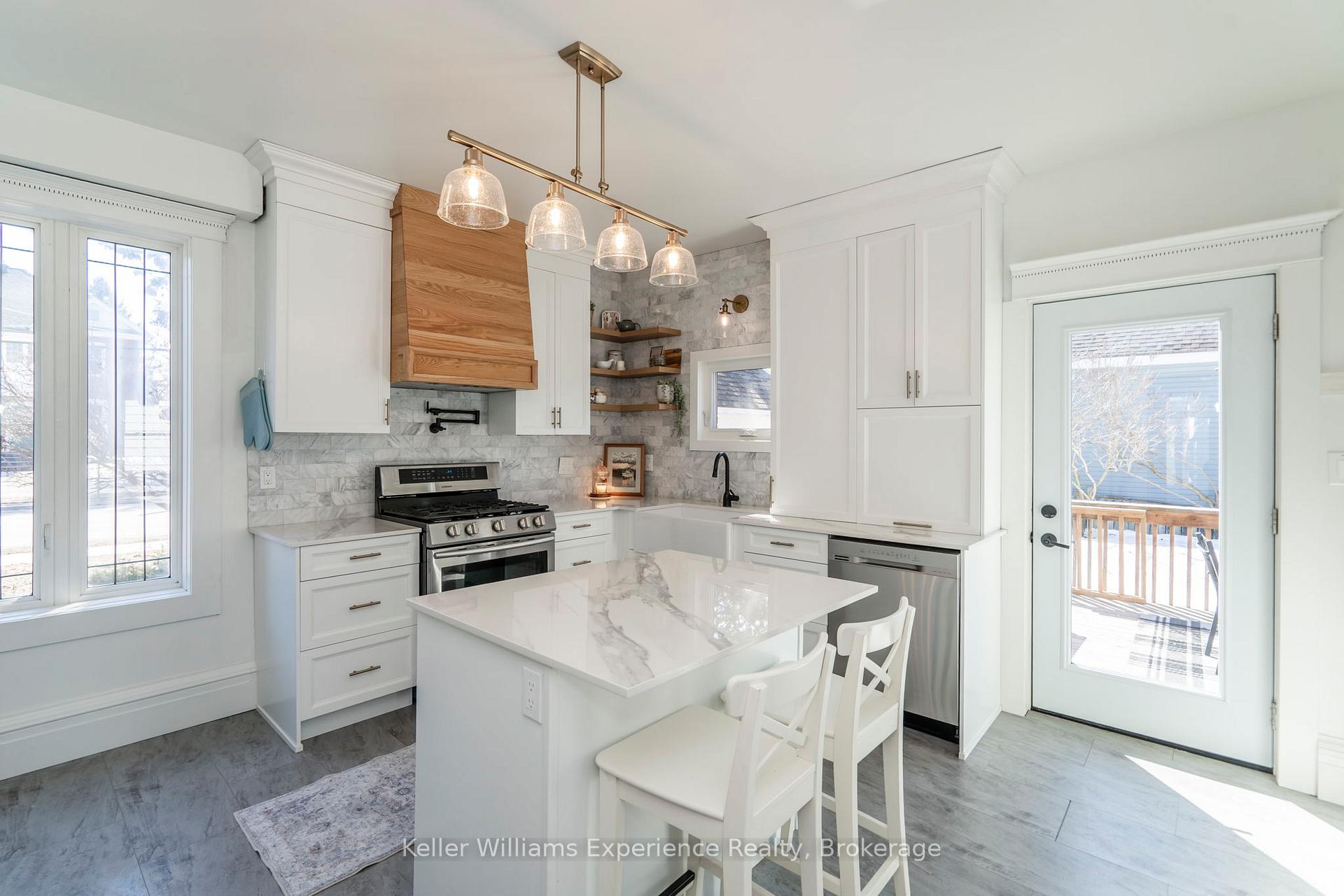 Photo 7 of 268 Russell Street, Midland — HOMEH