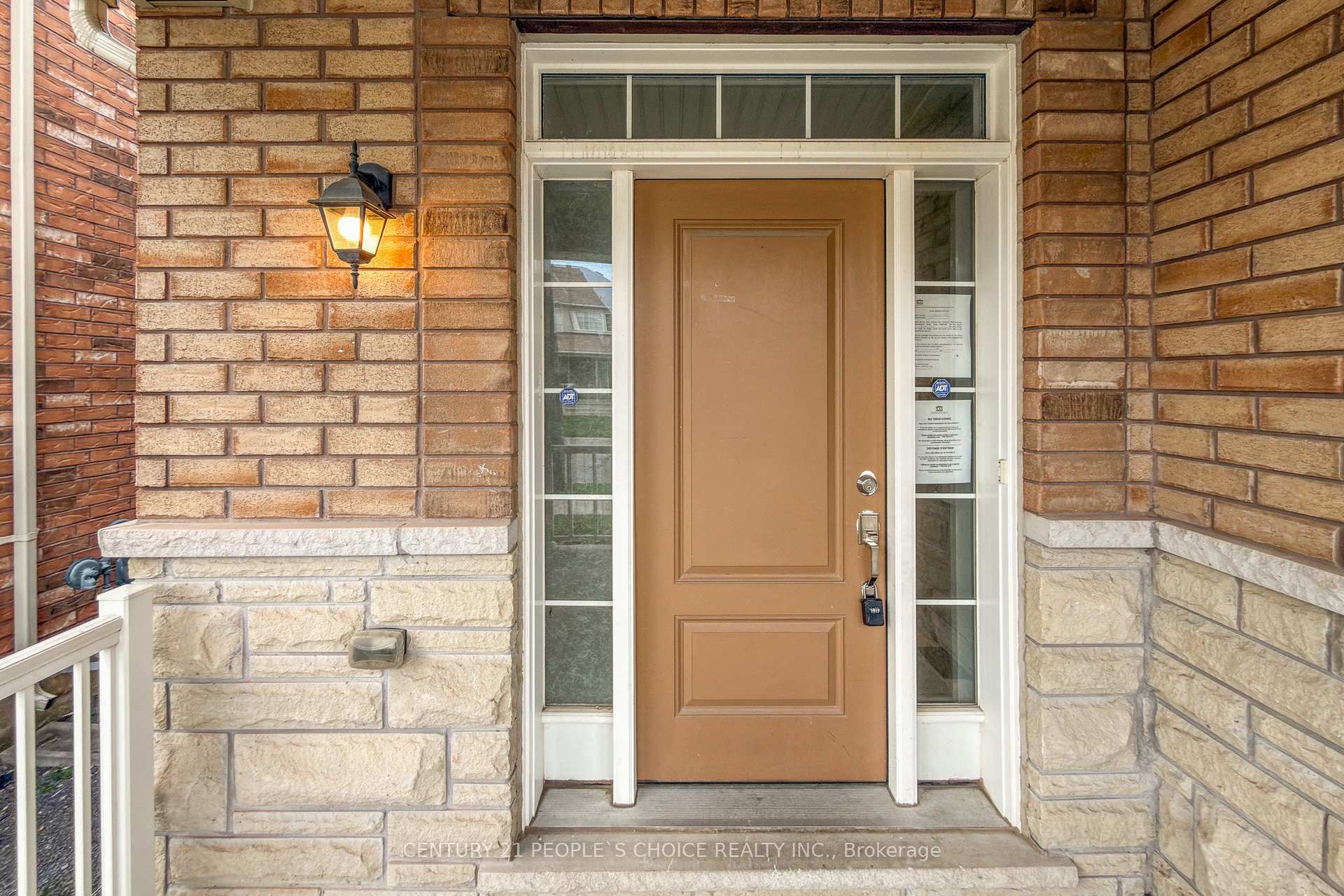 Photo 6 of 825 Miltonbrook Crescent, Milton, Willmott — HOMEH