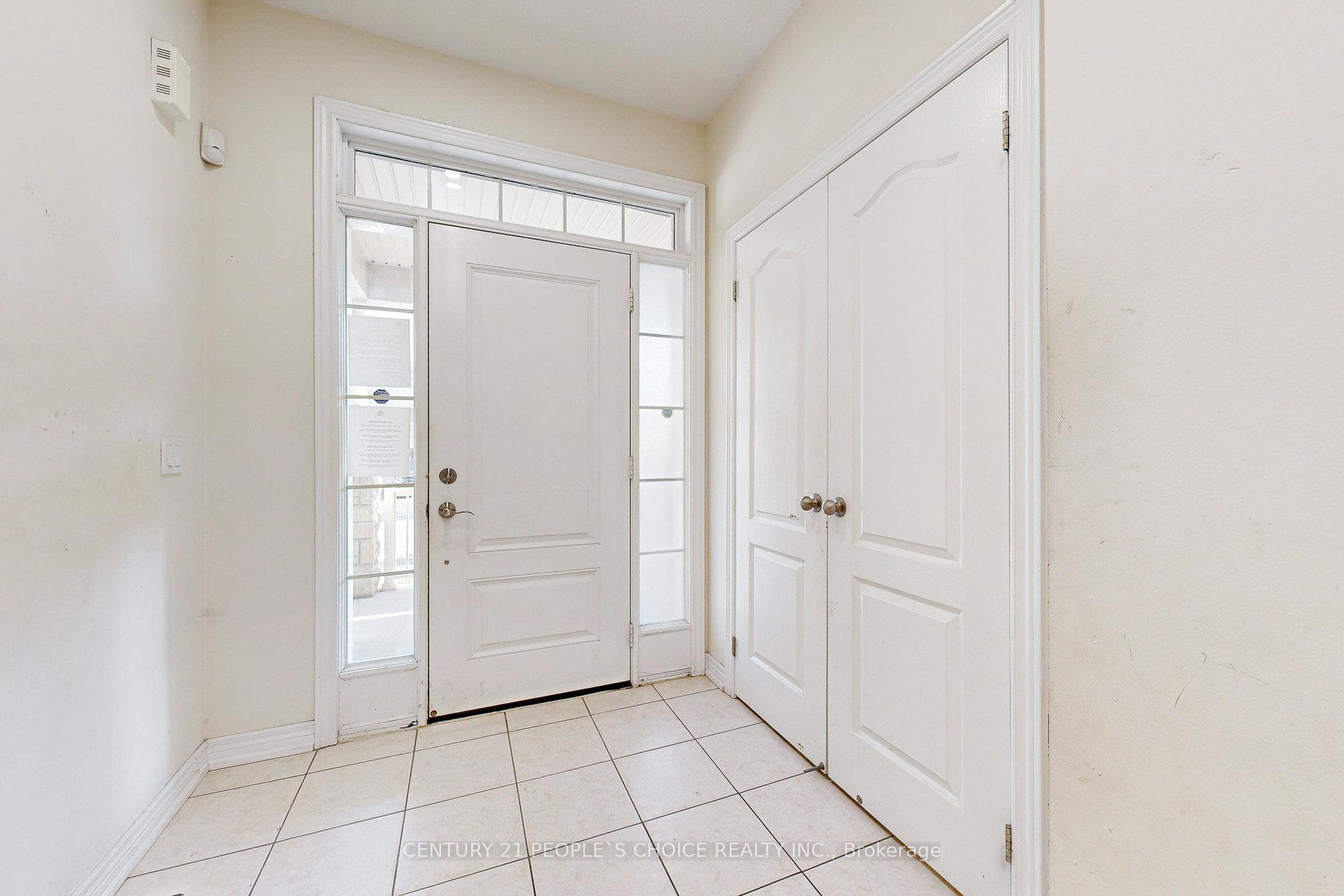 Photo 7 of 825 Miltonbrook Crescent, Milton, Willmott — HOMEH