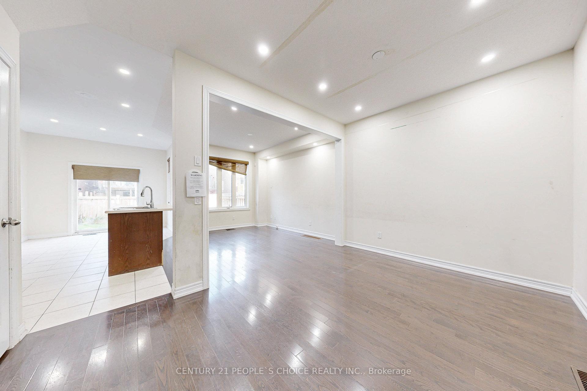 Photo 10 of 825 Miltonbrook Crescent, Milton, Willmott — HOMEH