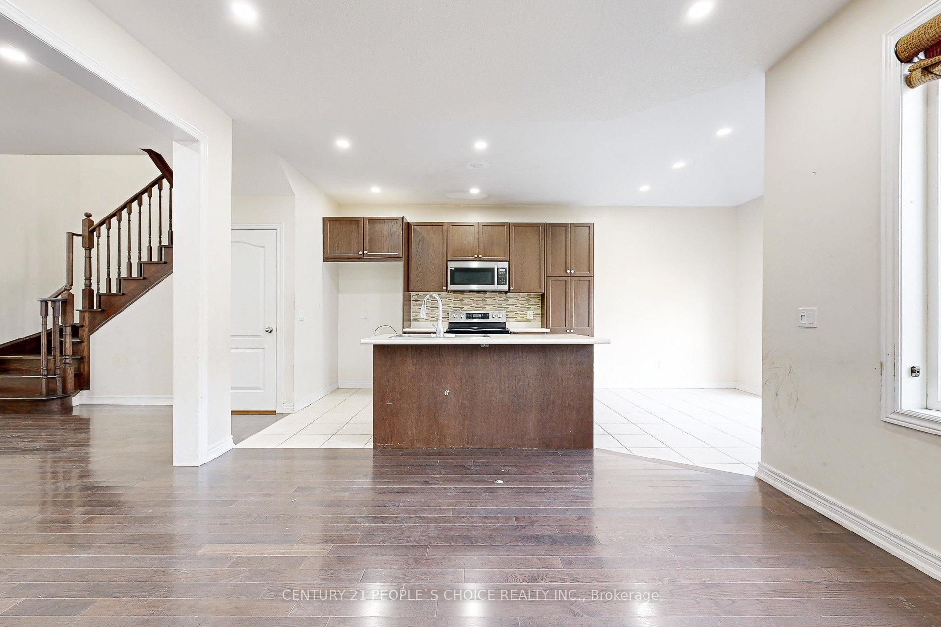 Photo 13 of 825 Miltonbrook Crescent, Milton, Willmott — HOMEH