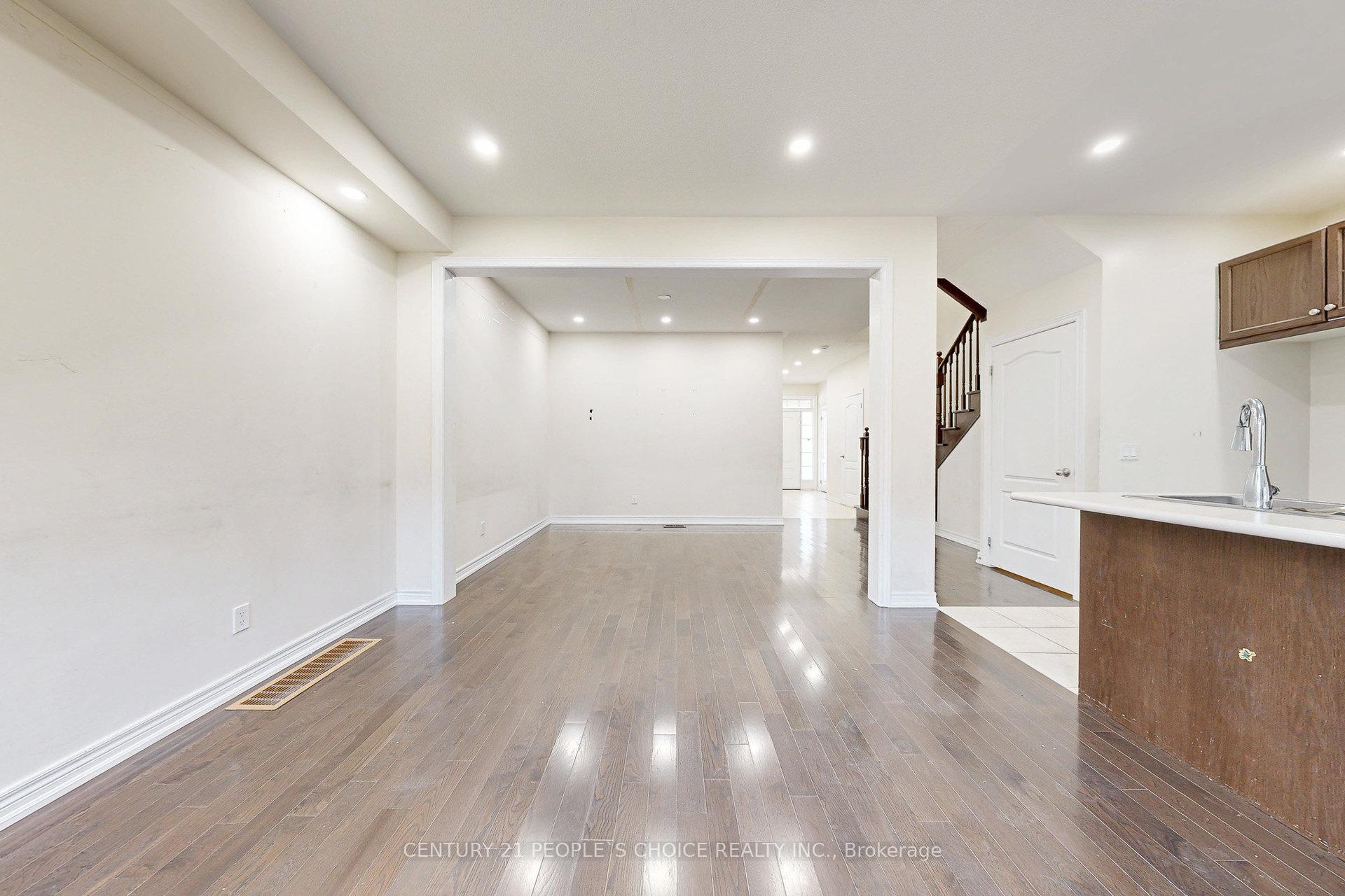 Photo 14 of 825 Miltonbrook Crescent, Milton, Willmott — HOMEH