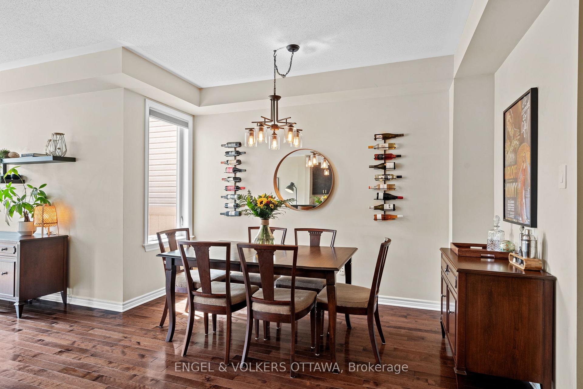 Photo 6 of 1141 Northgraves Crescent, Ottawa, Kanata - Emerald Meadows/Trailwest — HOMEH