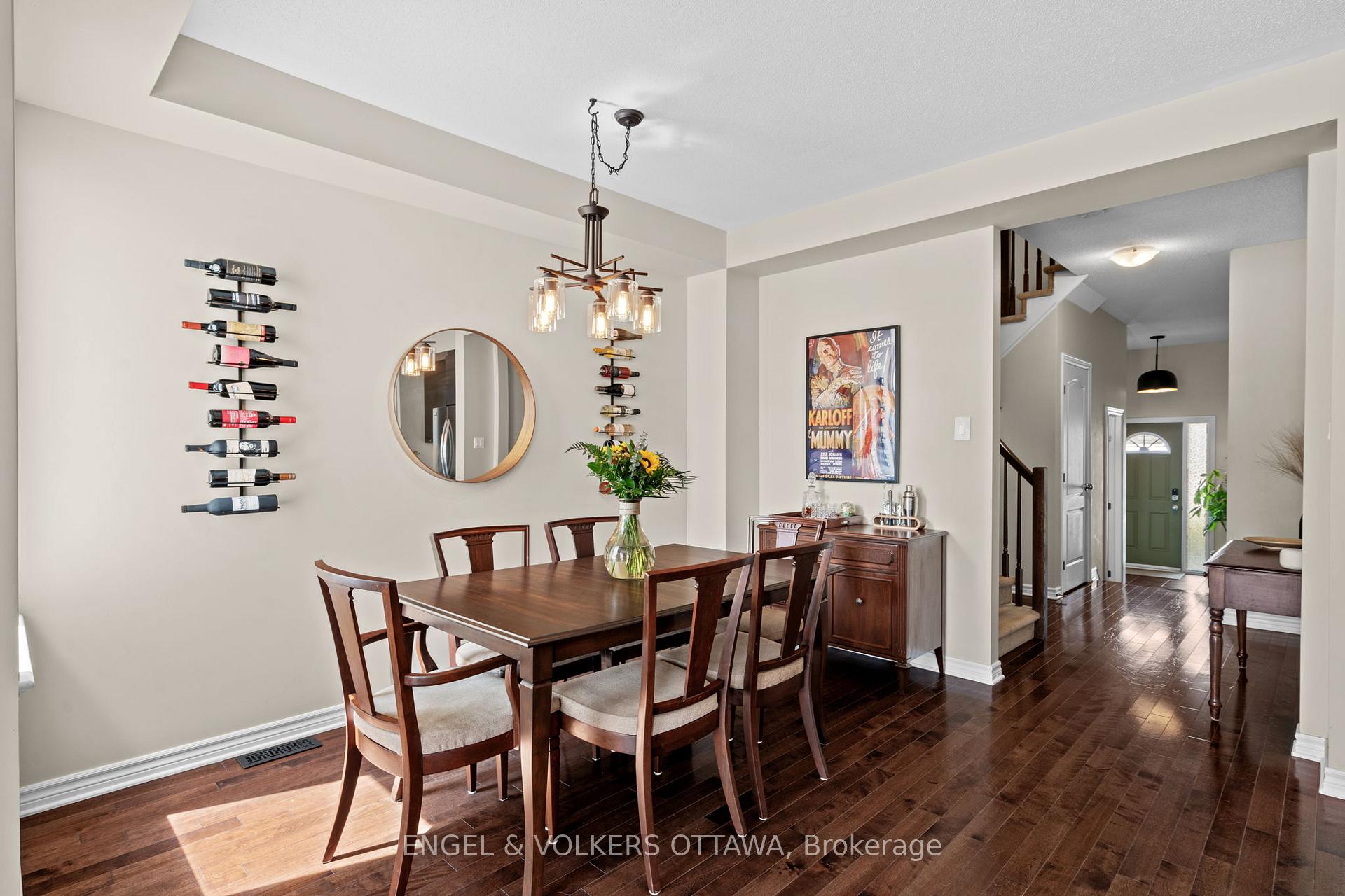 Photo 7 of 1141 Northgraves Crescent, Ottawa, Kanata - Emerald Meadows/Trailwest — HOMEH