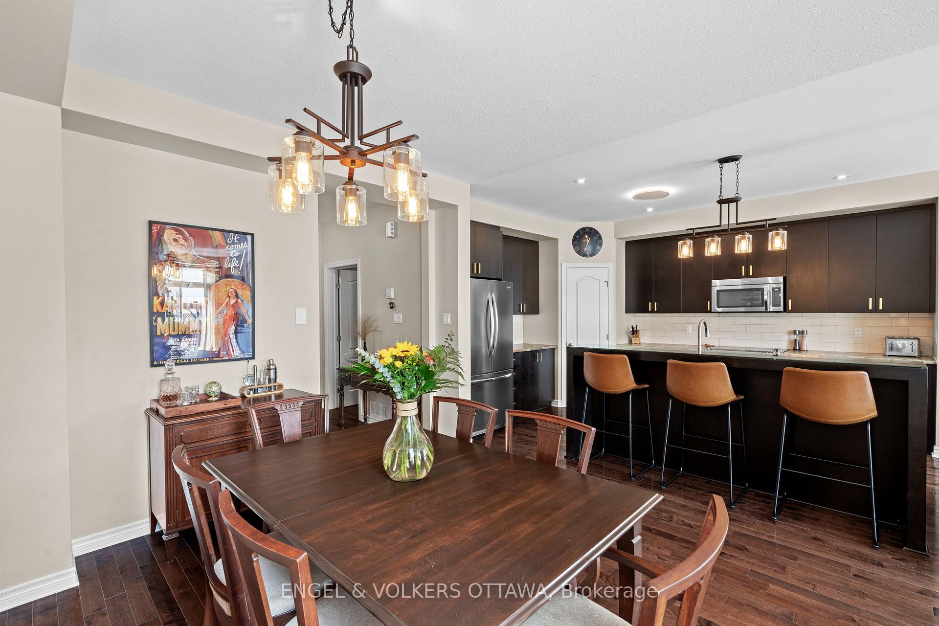 Photo 8 of 1141 Northgraves Crescent, Ottawa, Kanata - Emerald Meadows/Trailwest — HOMEH