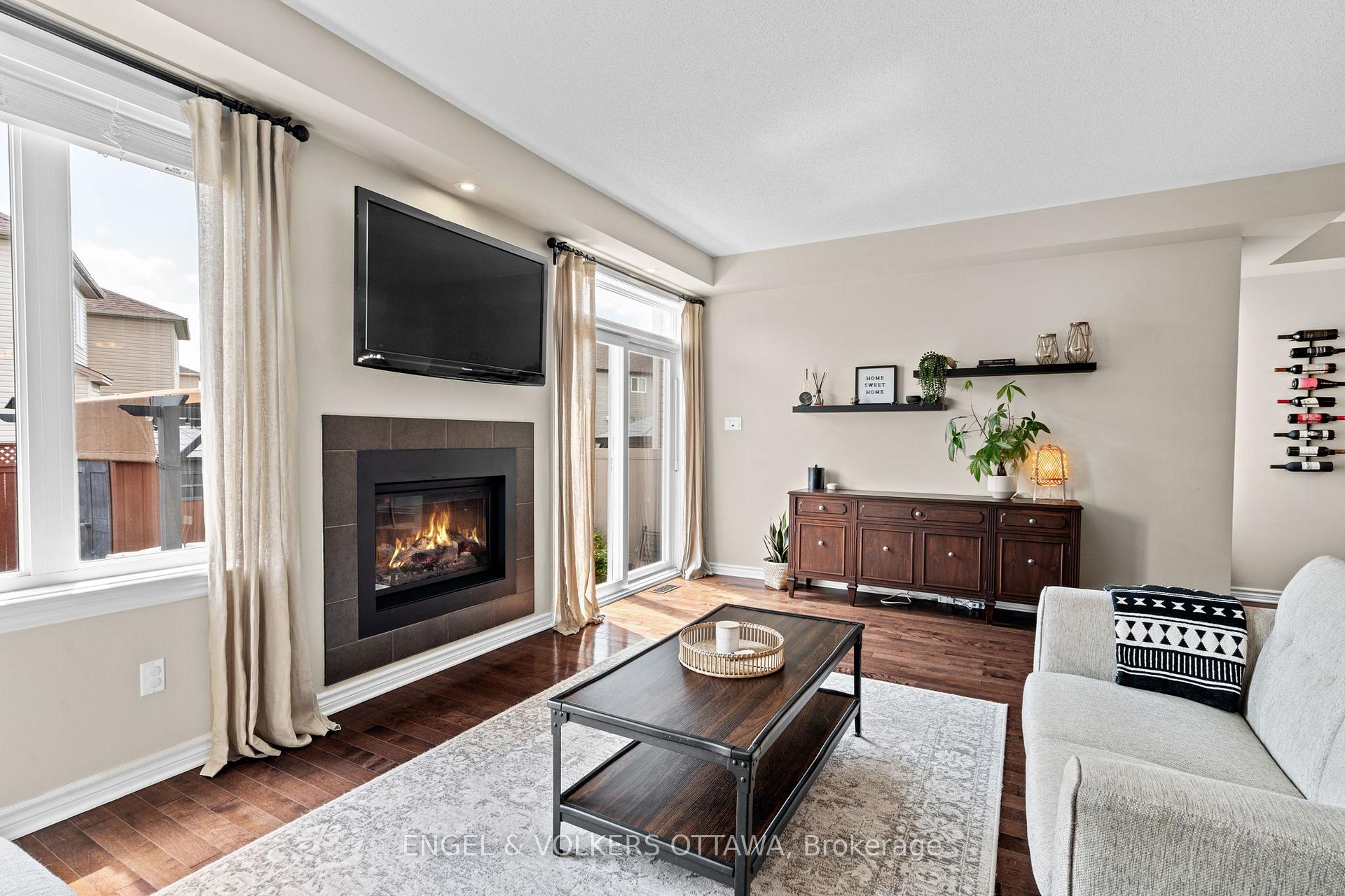 Photo 18 of 1141 Northgraves Crescent, Ottawa, Kanata - Emerald Meadows/Trailwest — HOMEH