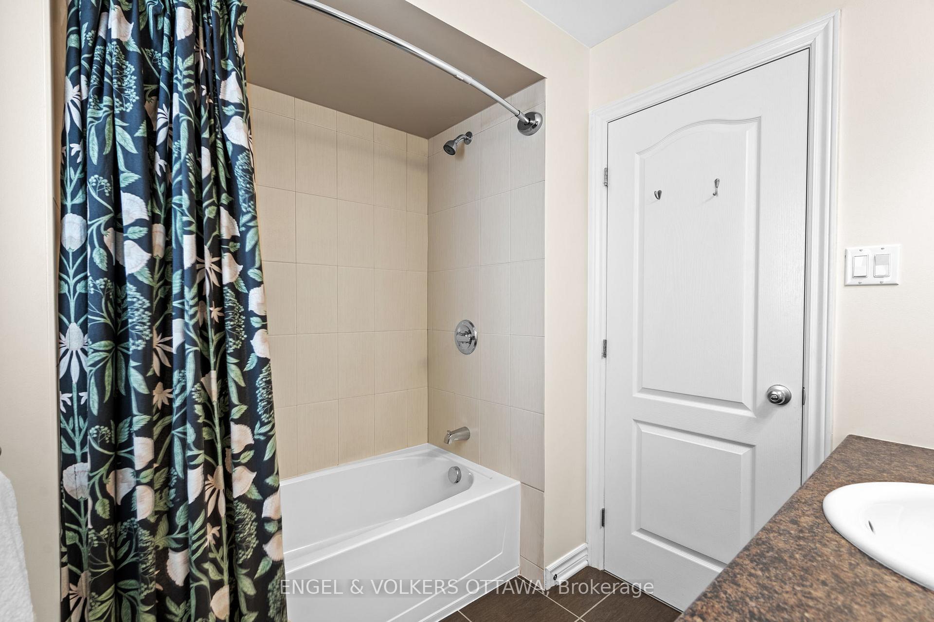 Photo 36 of 1141 Northgraves Crescent, Ottawa, Kanata - Emerald Meadows/Trailwest — HOMEH