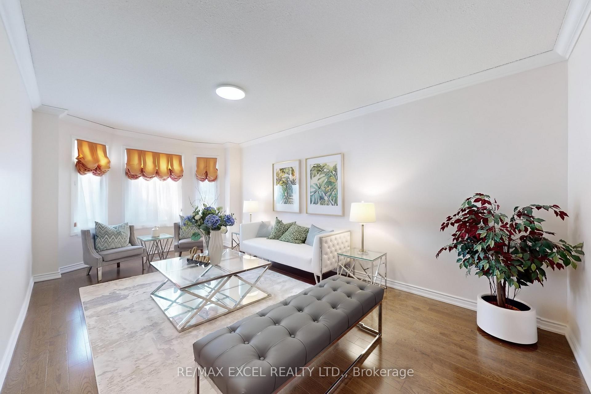 Photo 5 of 69 Nadine Crescent, Markham, Unionville — HOMEH