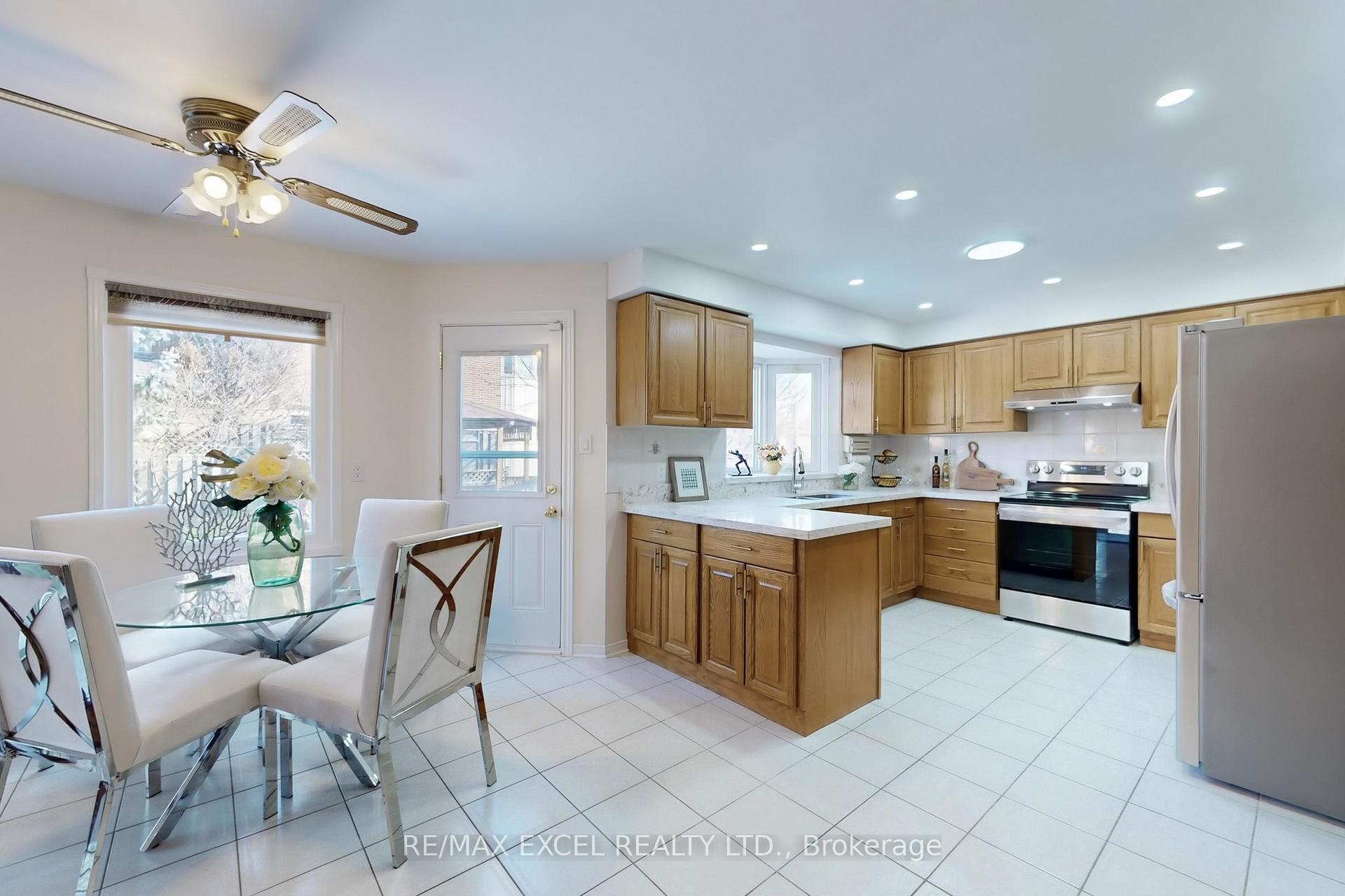 Photo 13 of 69 Nadine Crescent, Markham, Unionville — HOMEH
