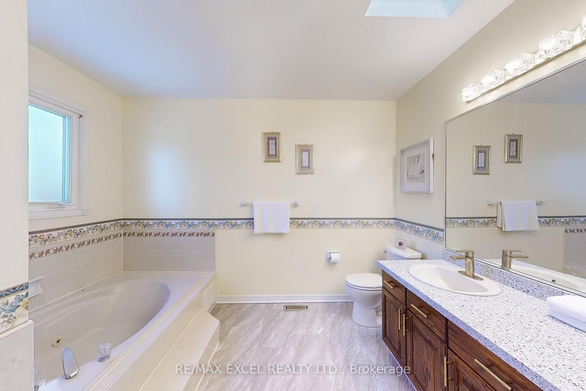 Photo 24 of 69 Nadine Crescent, Markham, Unionville — HOMEH