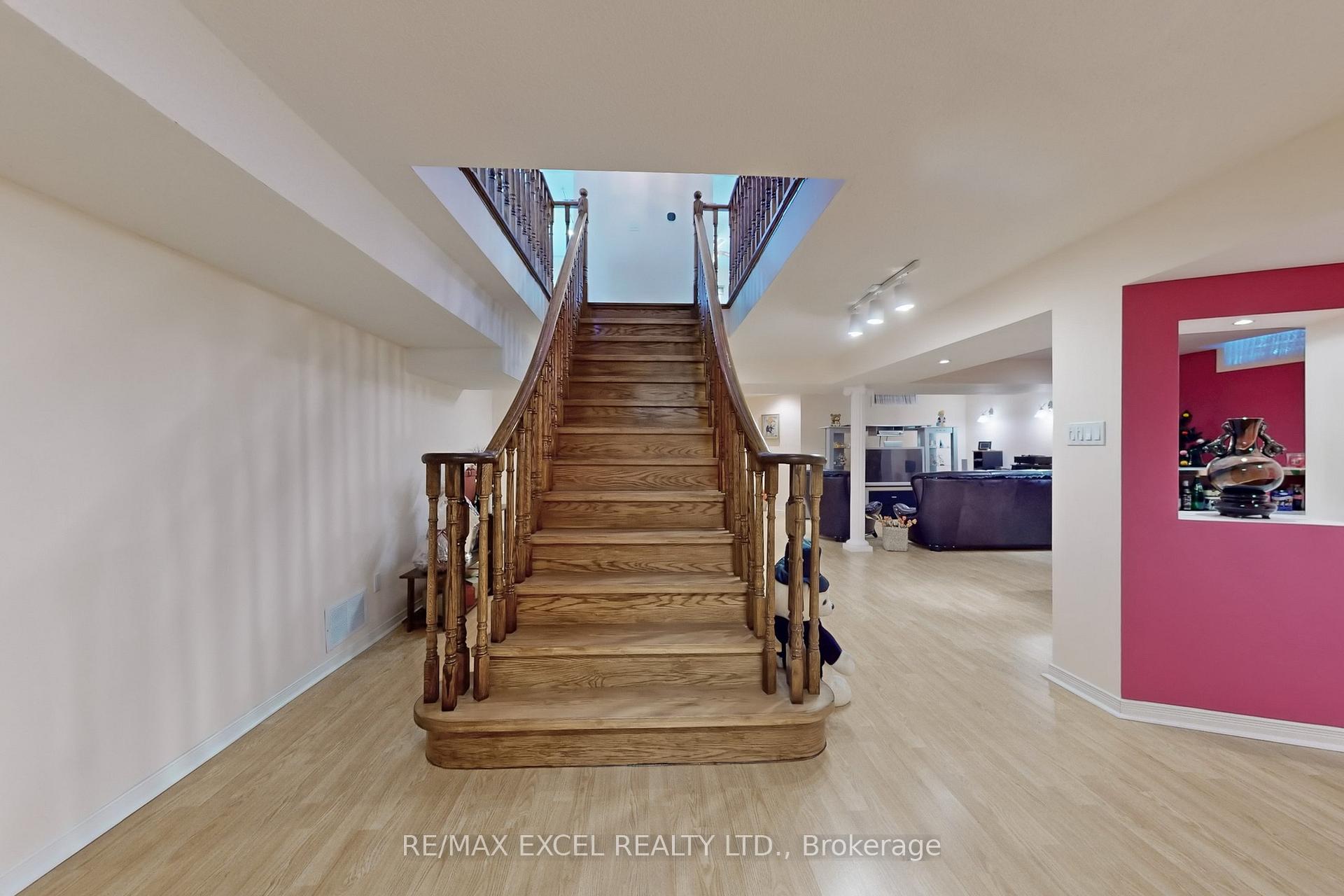 Photo 33 of 69 Nadine Crescent, Markham, Unionville — HOMEH