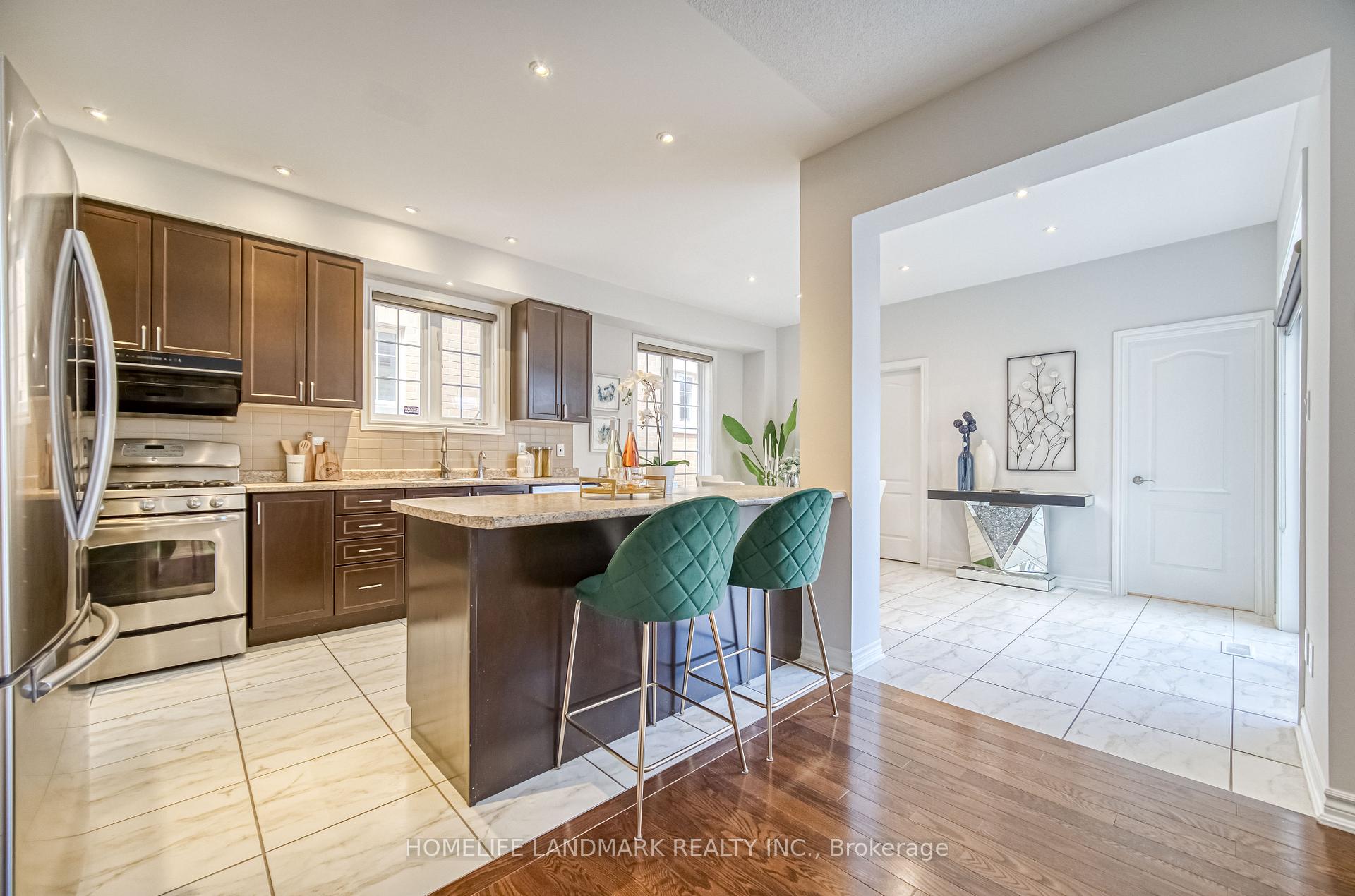 Photo 12 of 131 Reflection Road, Markham, Cathedraltown — HOMEH
