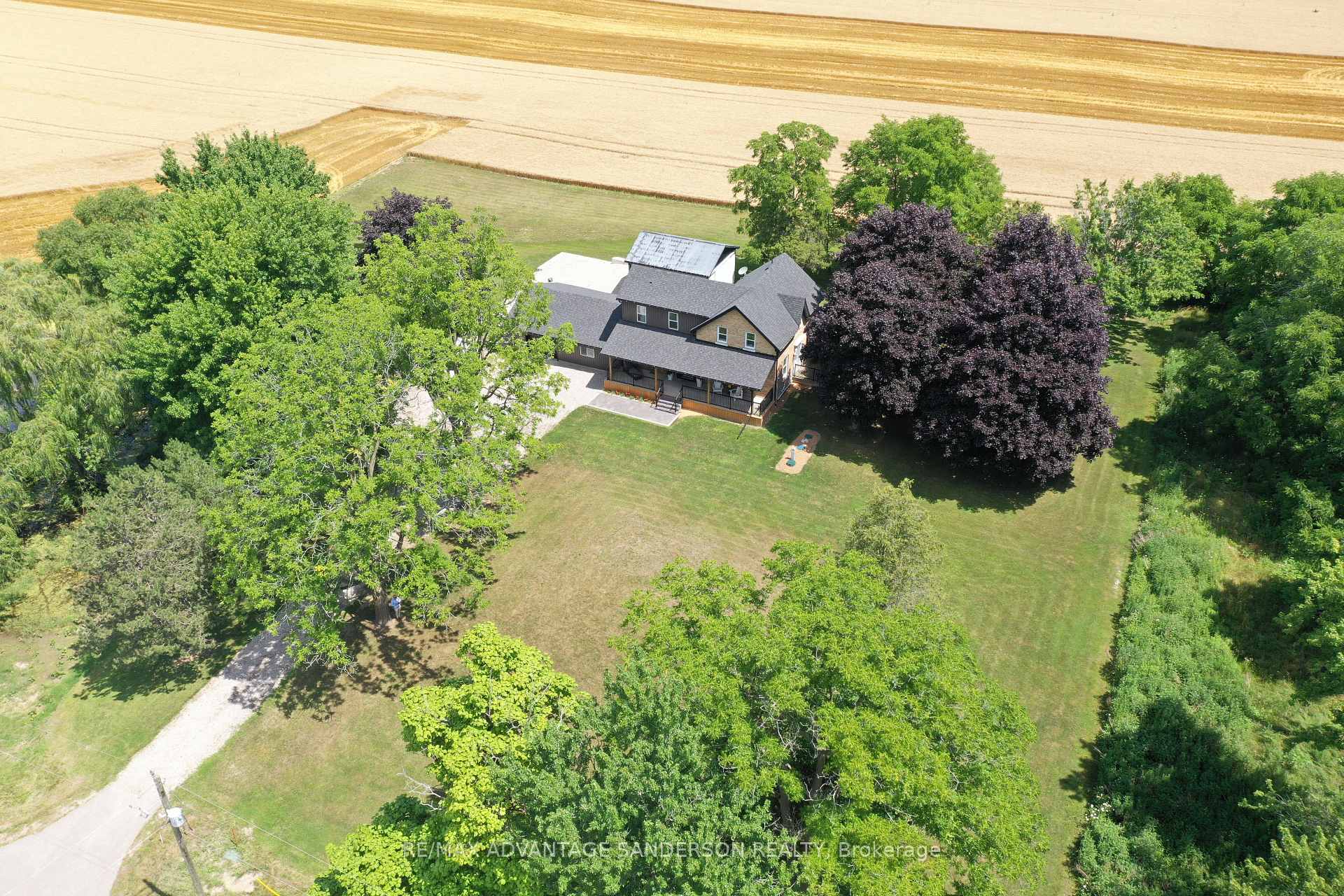 Photo 4 of 22524 Vanneck Road, Middlesex Centre, Rural Middlesex Centre — HOMEH