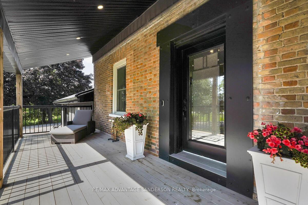 Photo 8 of 22524 Vanneck Road, Middlesex Centre, Rural Middlesex Centre — HOMEH