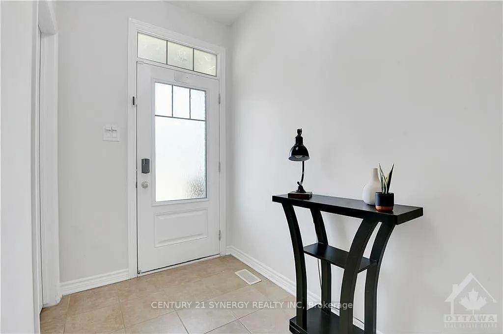 Photo 2 of 402 Cope Drive, Ottawa, Kanata - Emerald Meadows/Trailwest — HOMEH
