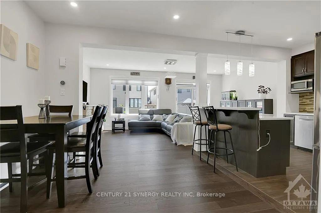 Photo 5 of 402 Cope Drive, Ottawa, Kanata - Emerald Meadows/Trailwest — HOMEH